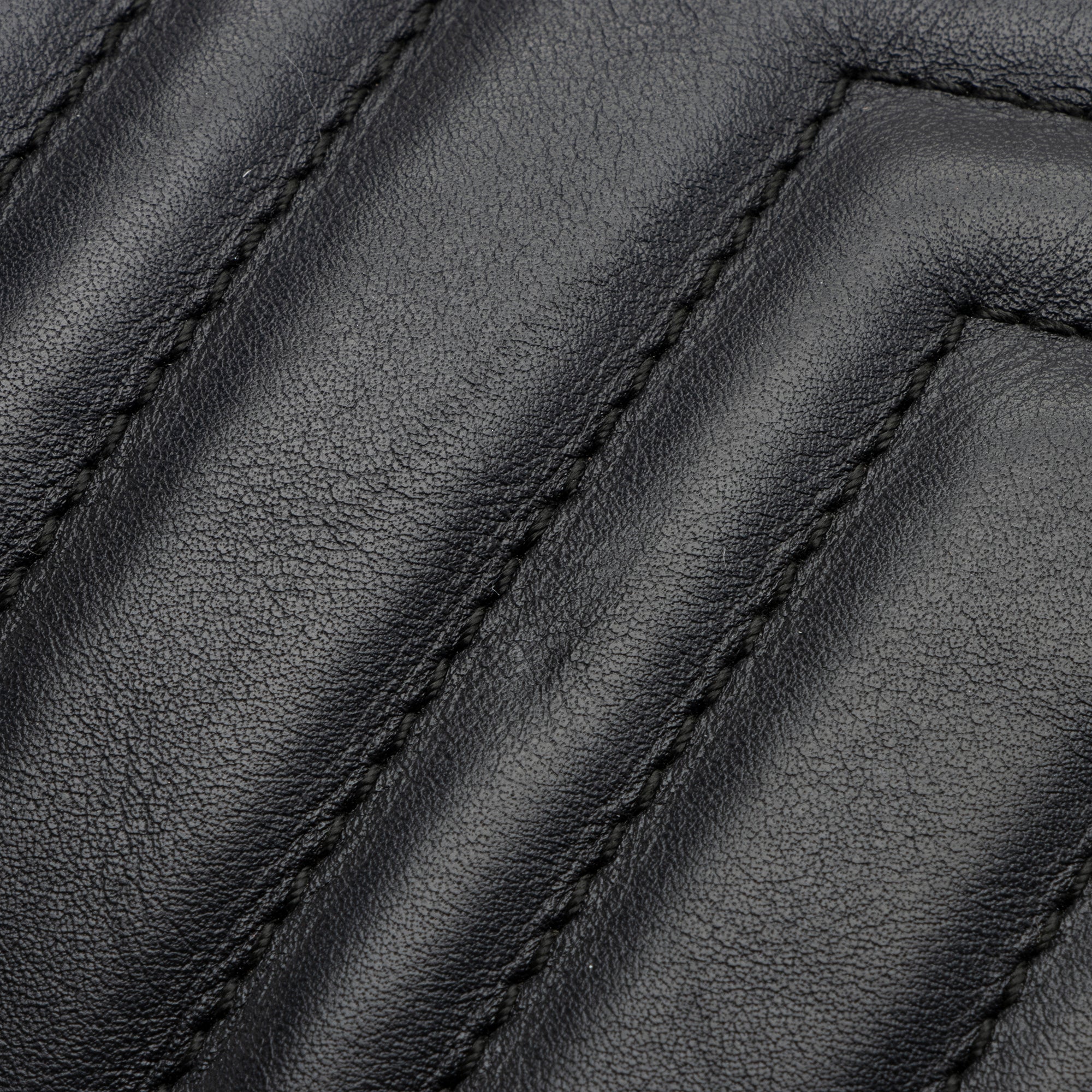 Gucci Matelasse Leather GG Marmont Medium Shoulder Bag (SHF-23834)