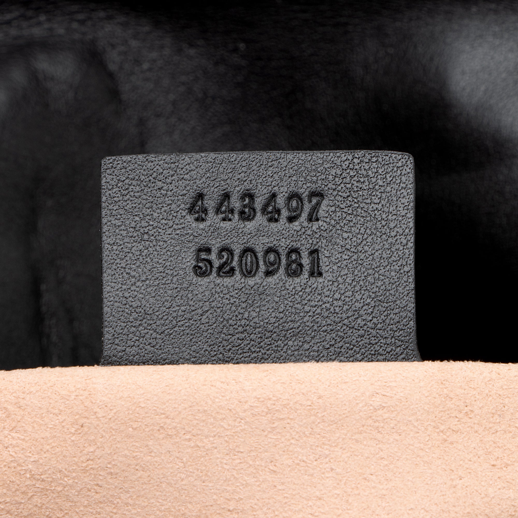 Gucci Matelasse Leather GG Marmont Small Bag (SHF-22300)