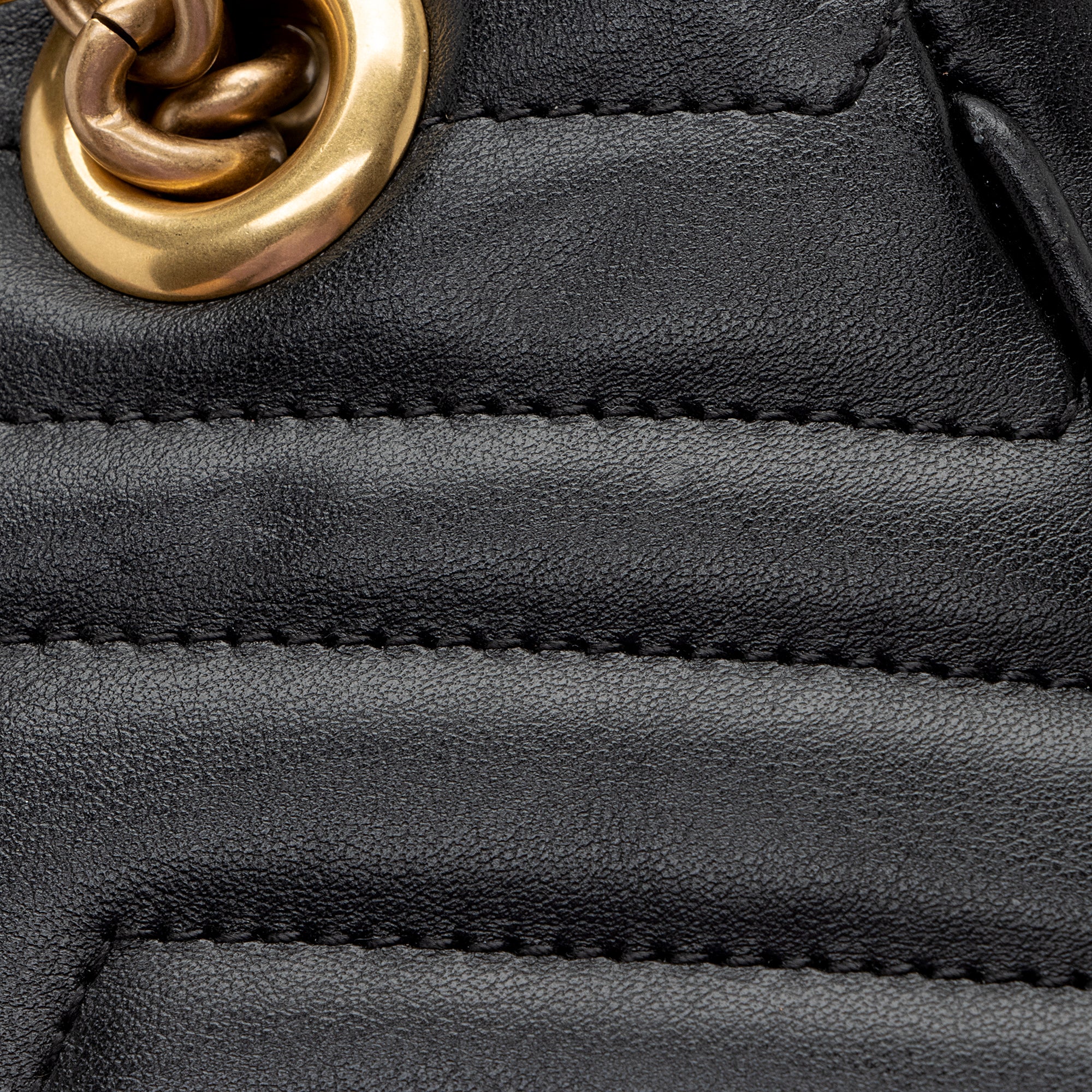 Gucci Matelasse Leather GG Marmont Small Bag (SHF-22300)