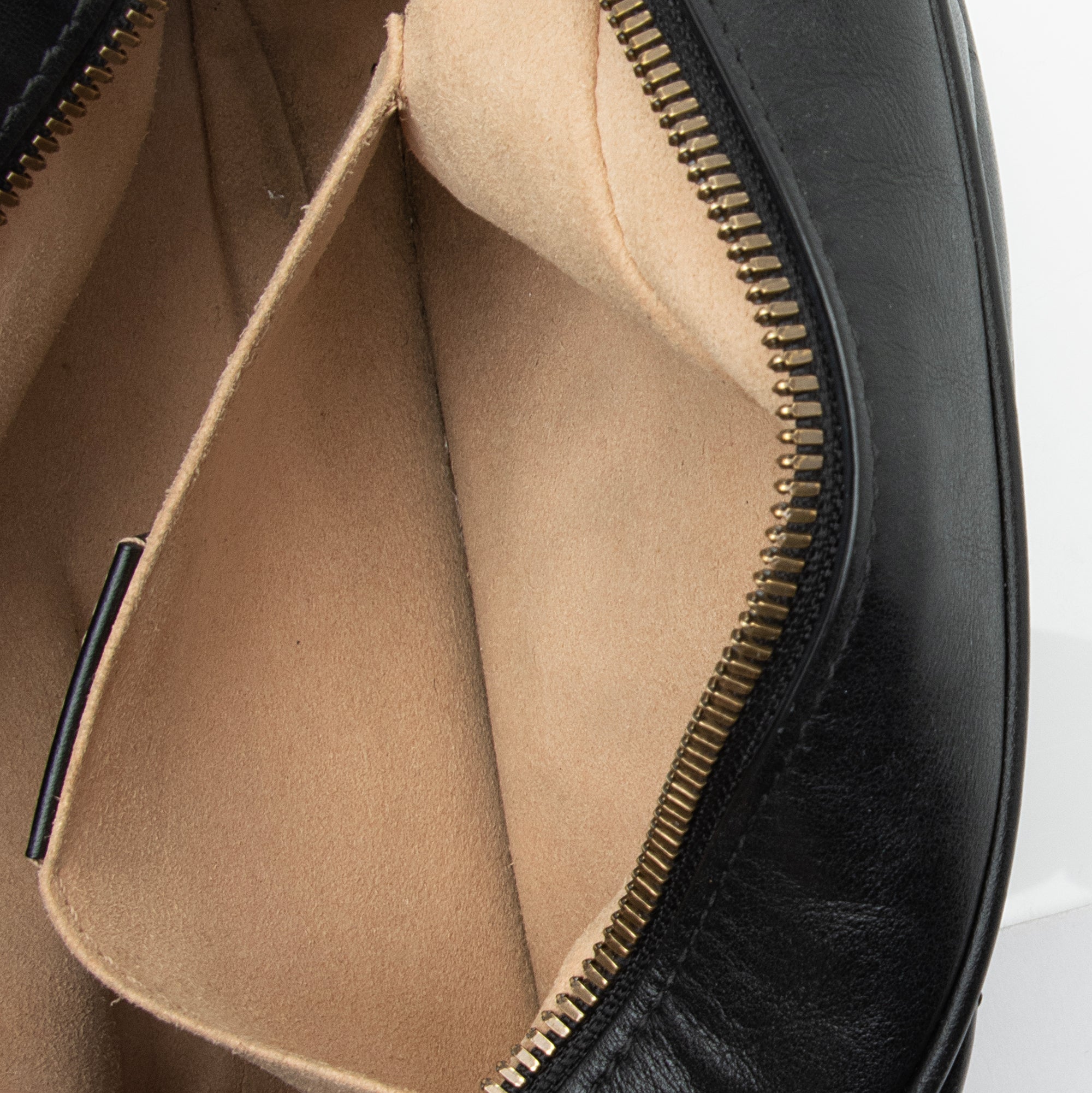 Gucci Matelasse Leather GG Marmont Small Shoulder Bag (SHF-23139)