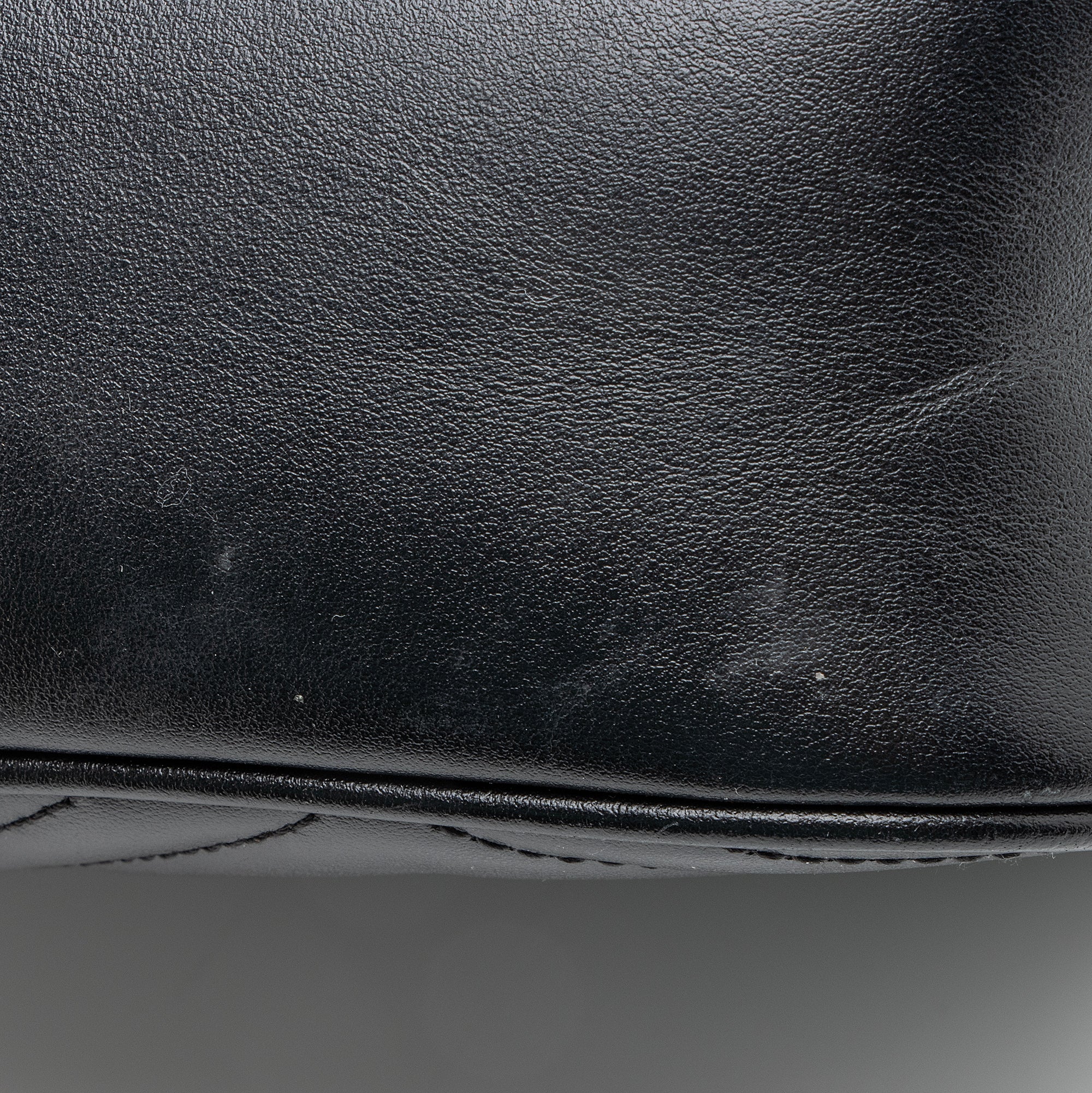 Gucci Matelasse Leather GG Marmont Small Shoulder Bag (SHF-23406)