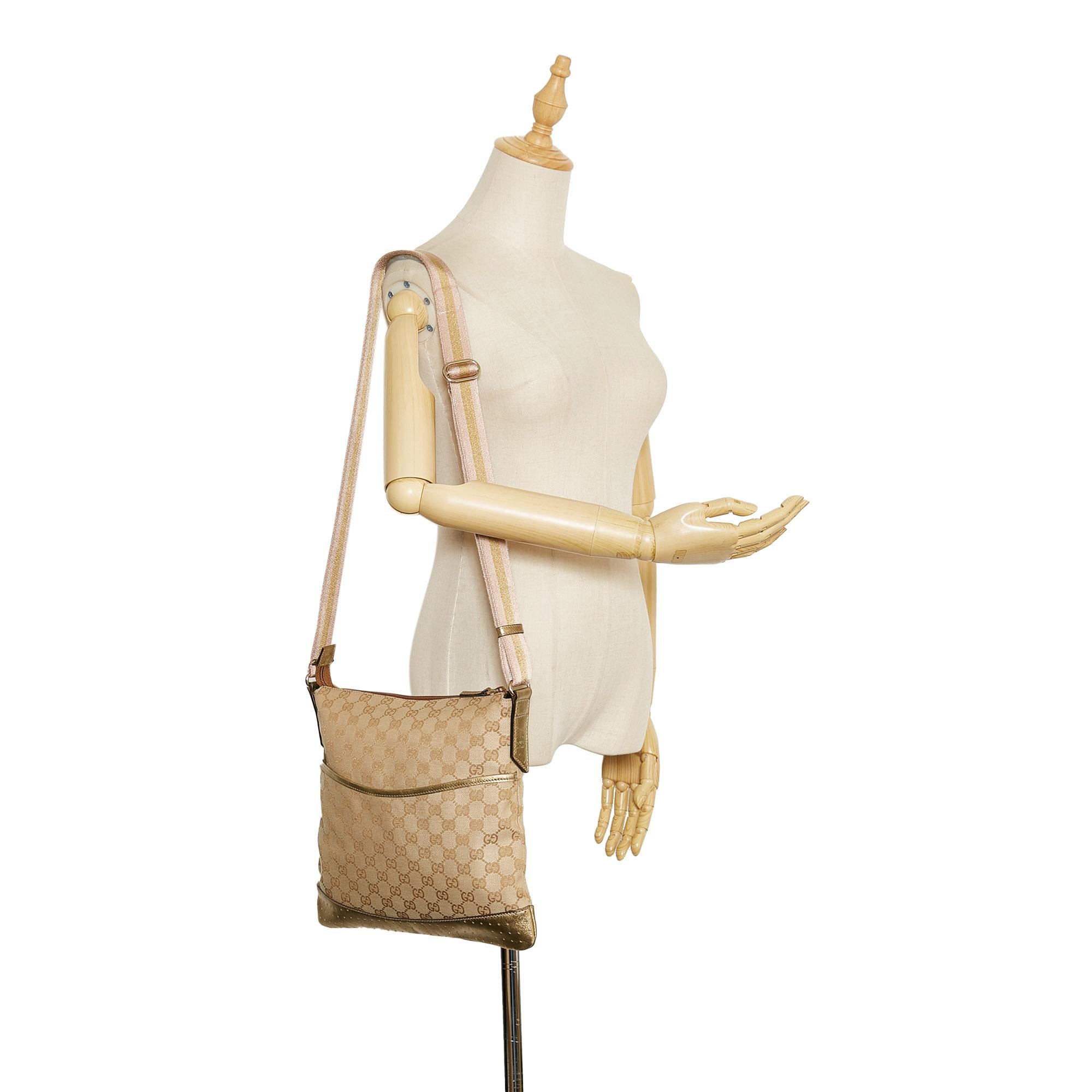 Gucci Messenger Bag (SHG-36780)