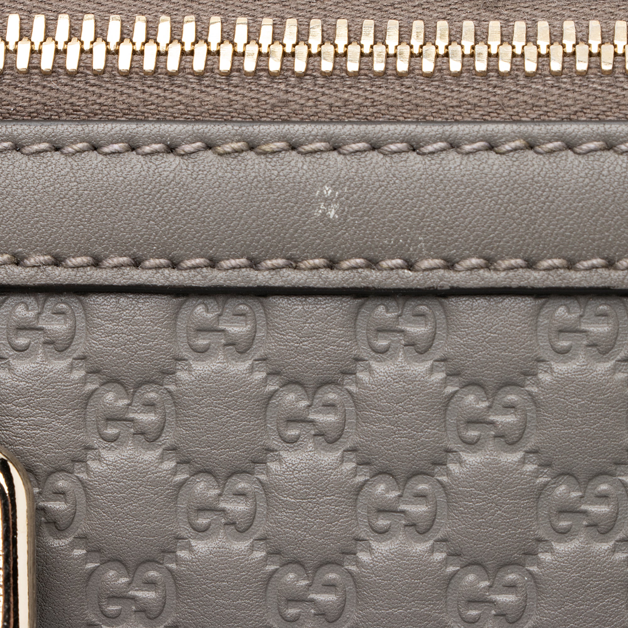 Gucci Microguccissima Leather Joy Medium Zip Tote (SHF-23570)