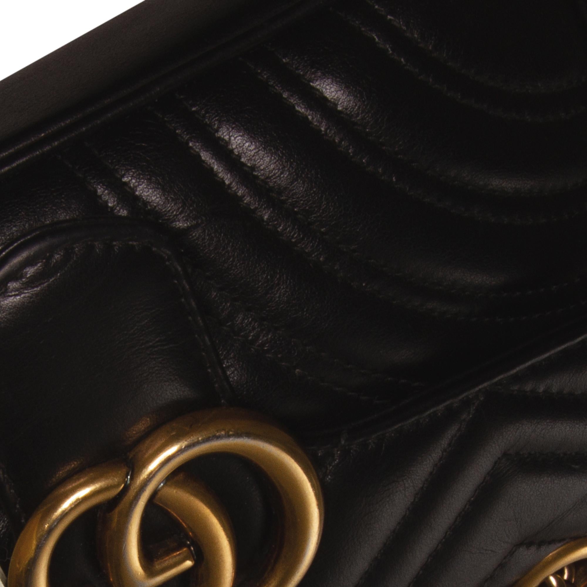 Gucci Mini GG Marmont Matelasse Crossbody (SHG-olqVD2)