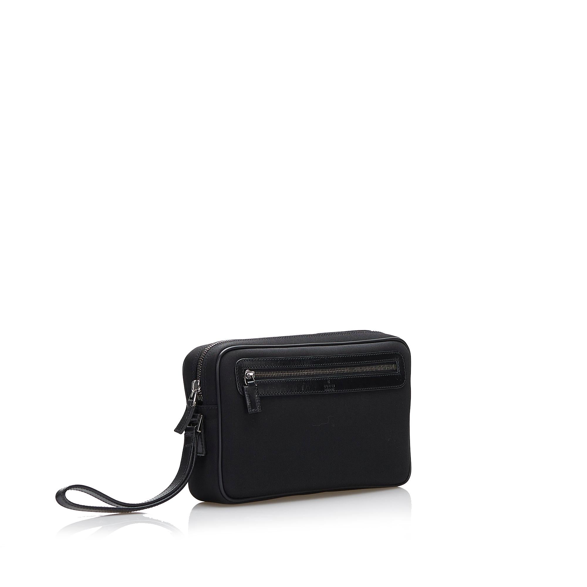 Gucci Nylon Clutch (SHG-36778)