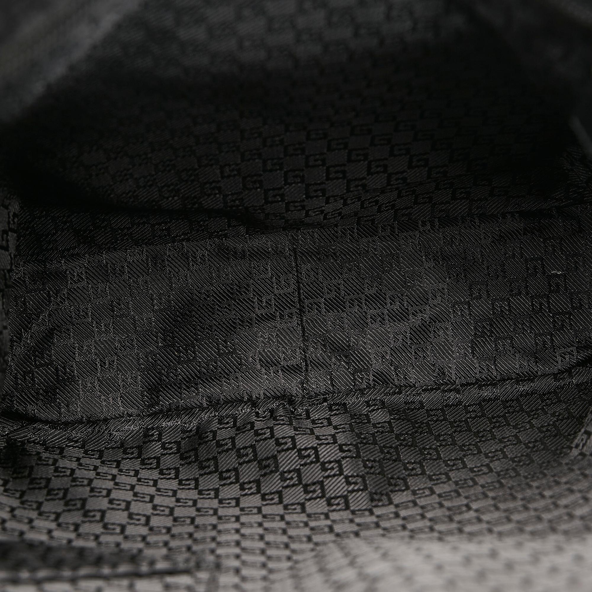 Gucci Nylon Crossbody Bag (SHG-I5GlGn)