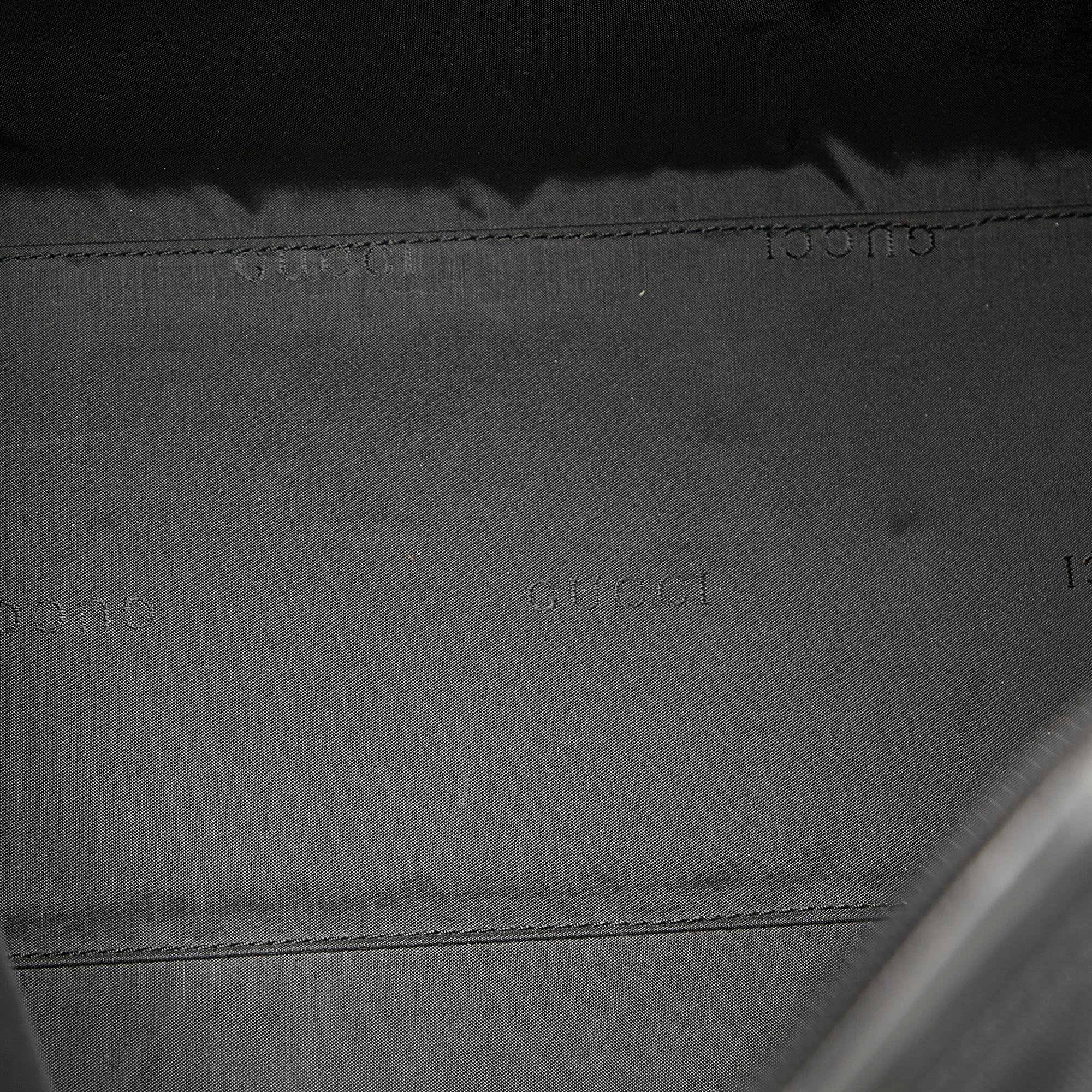 Gucci Nylon Shoulder Bag (SHG-29187)