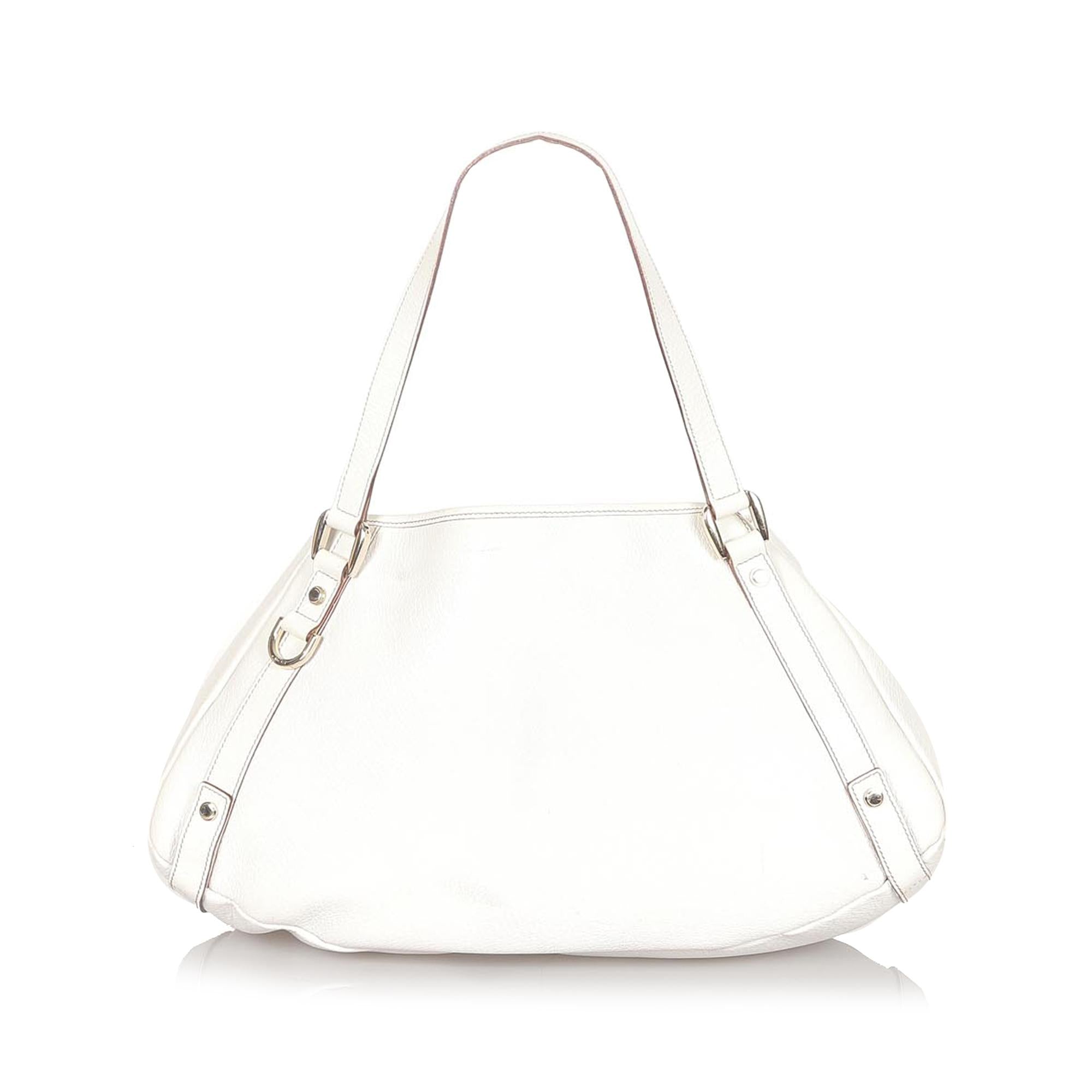 Gucci Pelham Leather Shoulder Bag (SHG-32455)