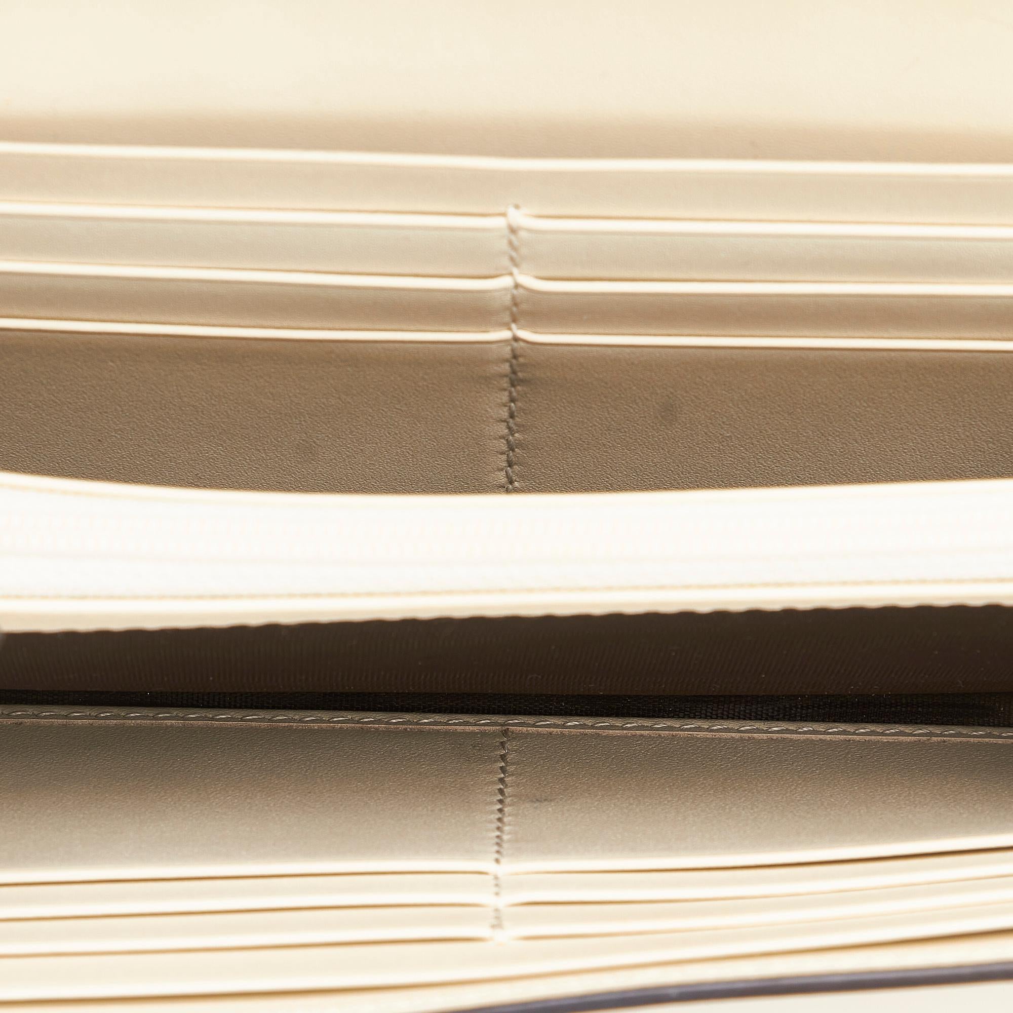 Gucci Sylvie Leather Continental Long Wallet (SHG-27544)