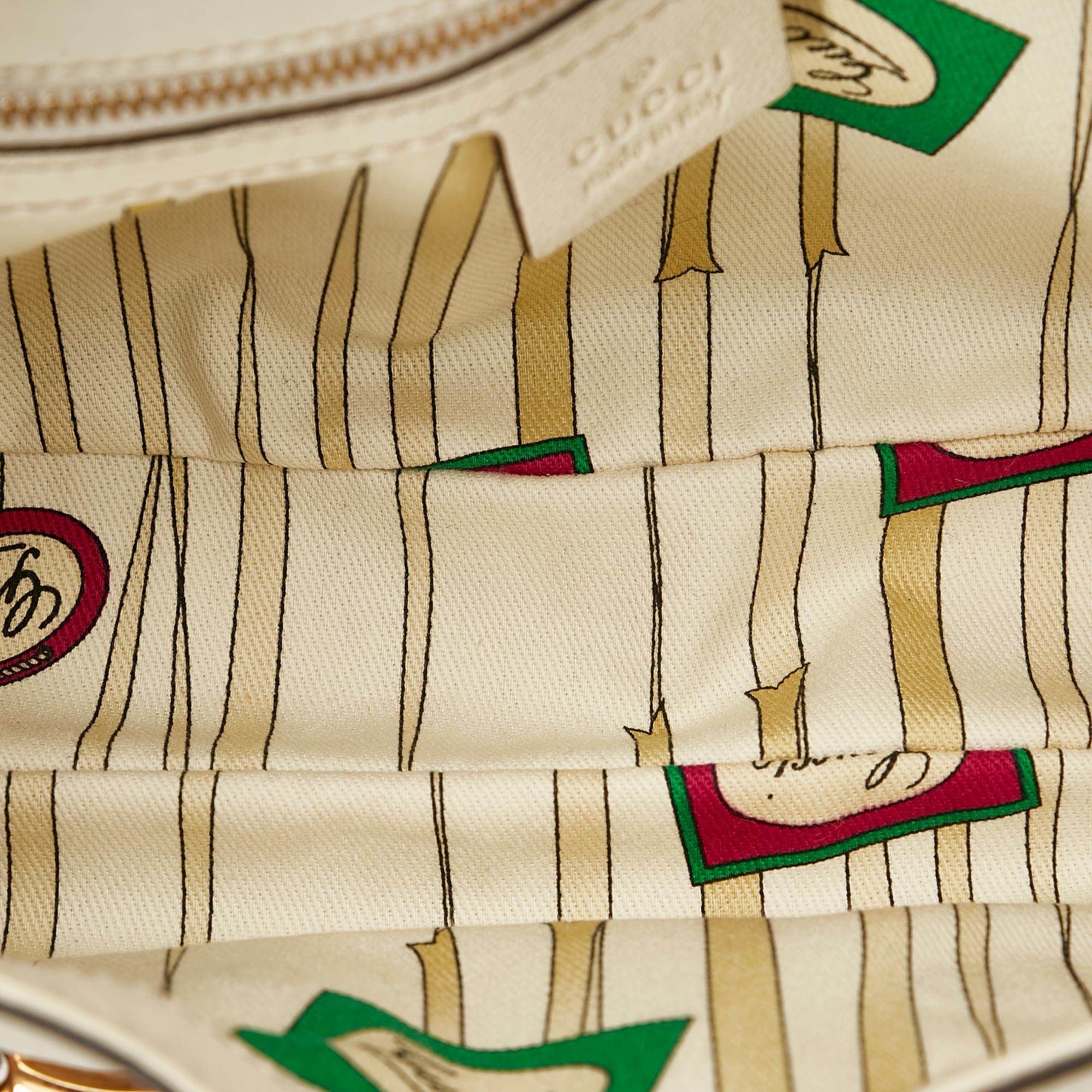 Gucci Wave Leather Shoulder Bag (SHG-24439)