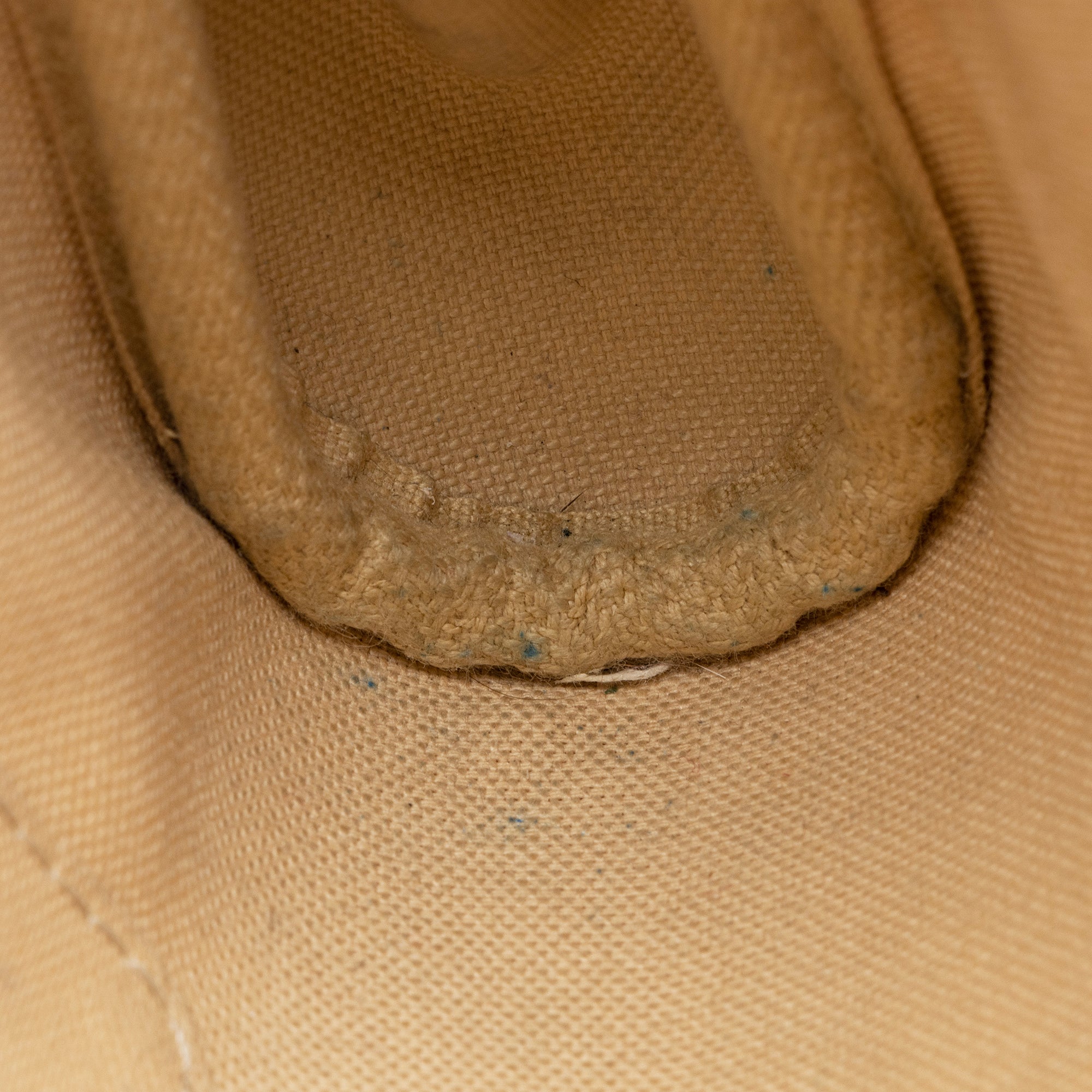 Louis Vuitton Damier Azur Favorite MM Shoulder Bag (SHF-Qu1qkL)