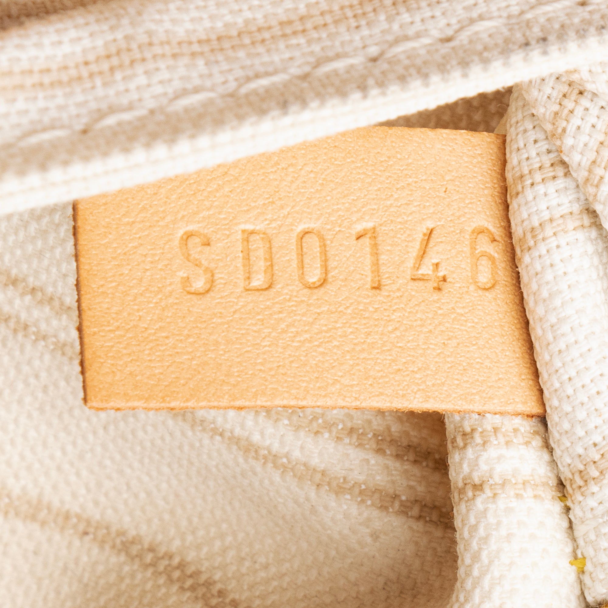 Louis Vuitton Damier Azur Neverfull MM Tote (SHF-22889)