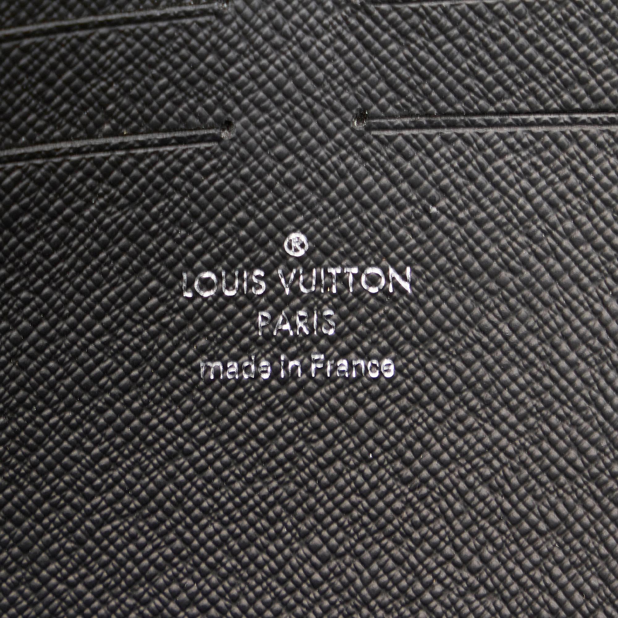 Louis Vuitton Damier Graphite Pochette Jour PM (SHG-37433)