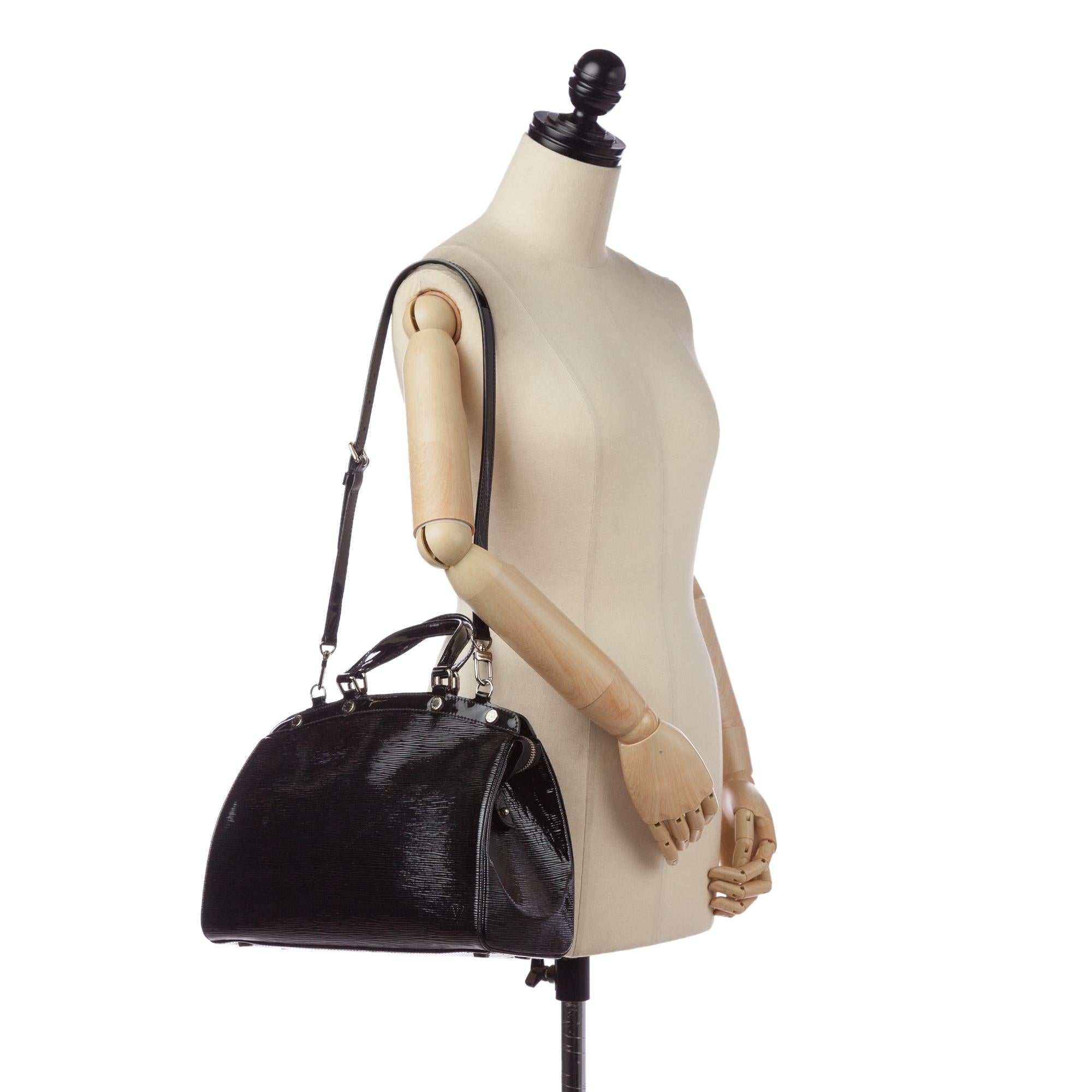 Louis Vuitton Electric Epi Brea MM (SHG-32679)