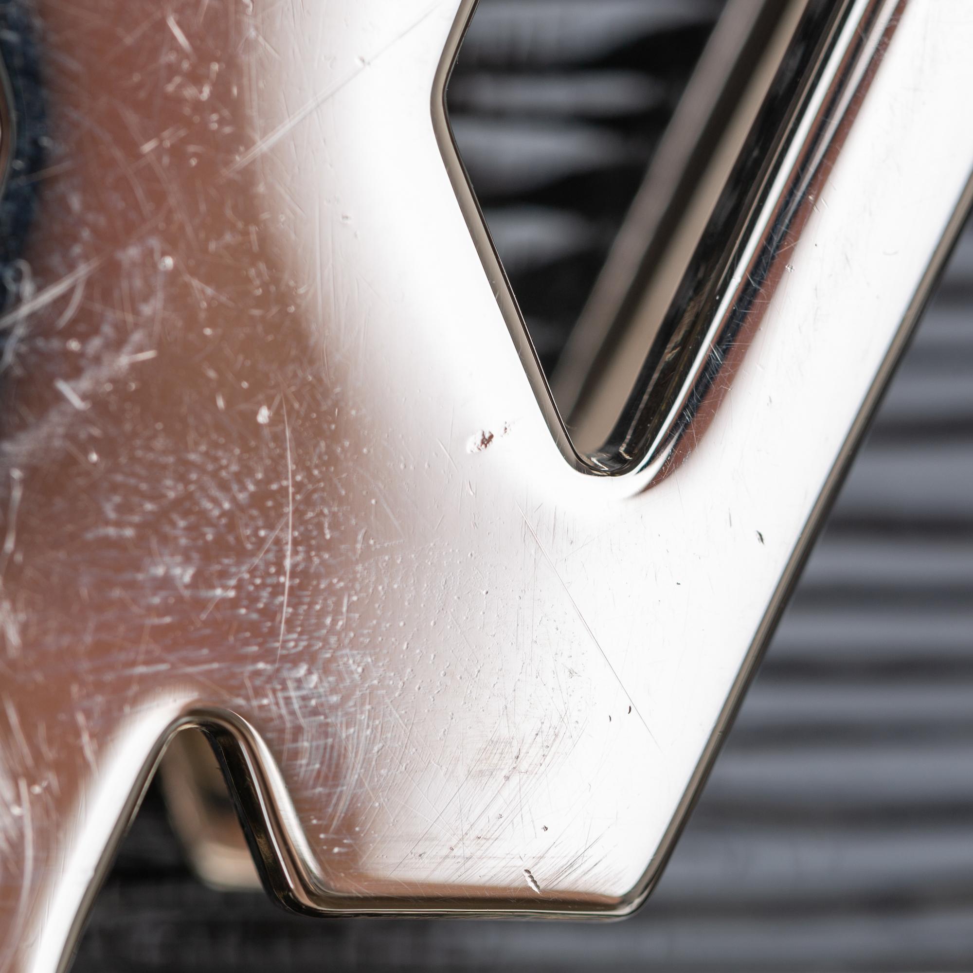 Louis Vuitton Electric Epi Louise PM (SHG-34782)