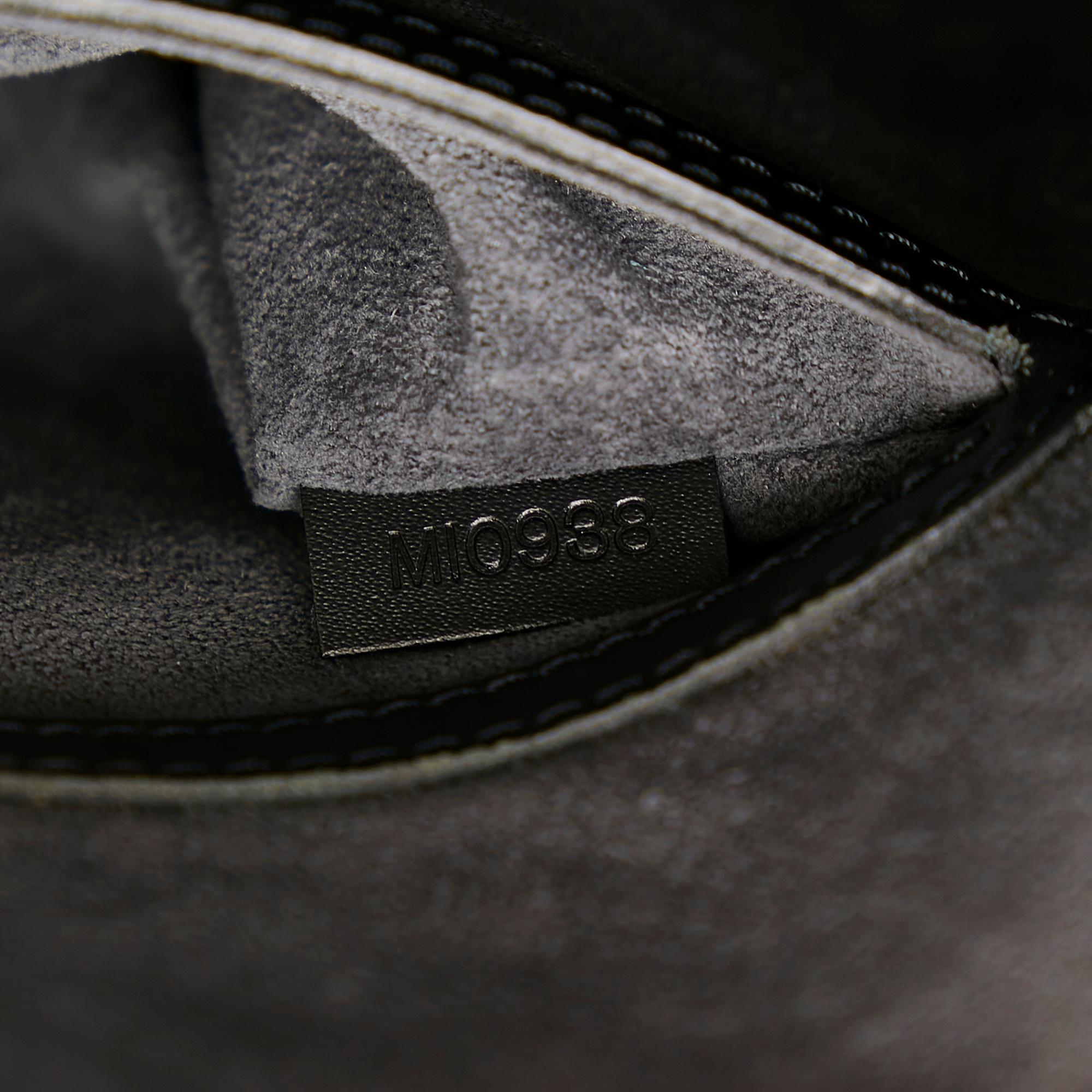Louis Vuitton Epi Alma MM (SHG-35910)
