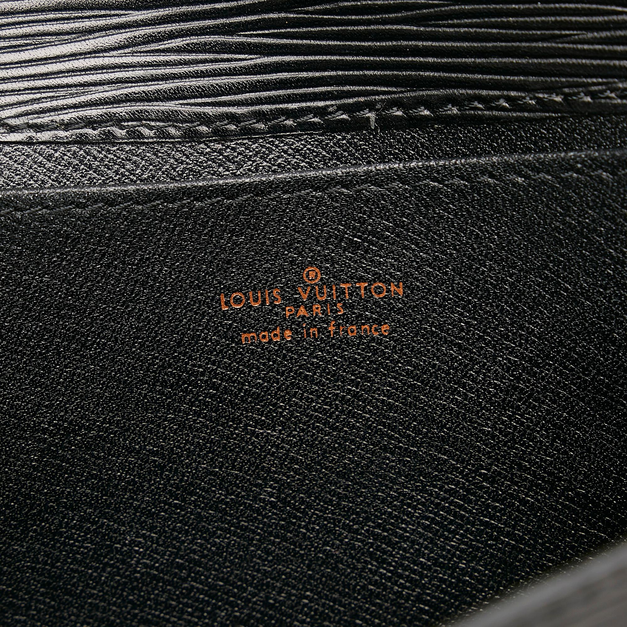 Louis Vuitton Epi Art Deco Clutch (SHG-v9Z15f)