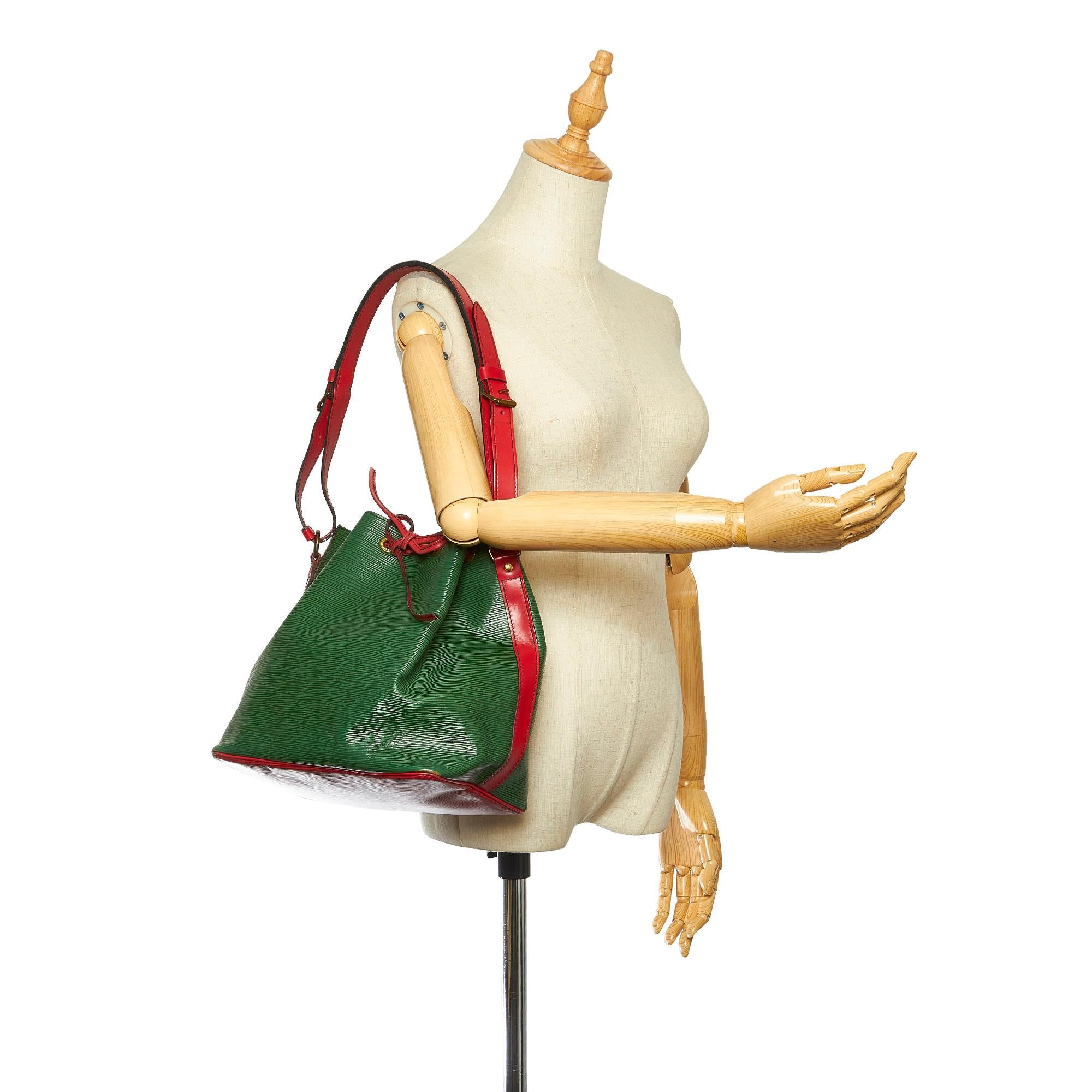 Louis Vuitton Epi Bicolor Petit Noe (SHG-18879)