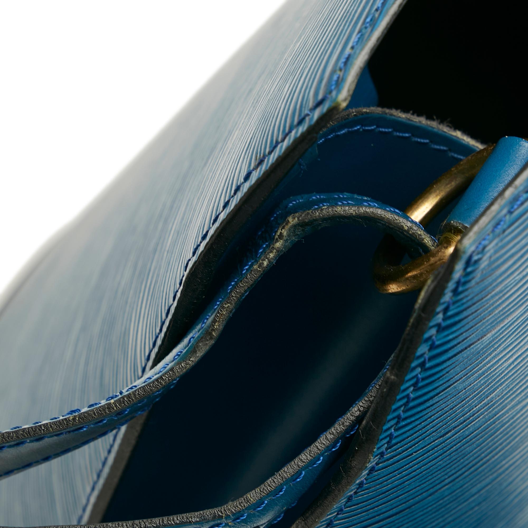 Louis Vuitton Epi Cluny (SHG-37964)