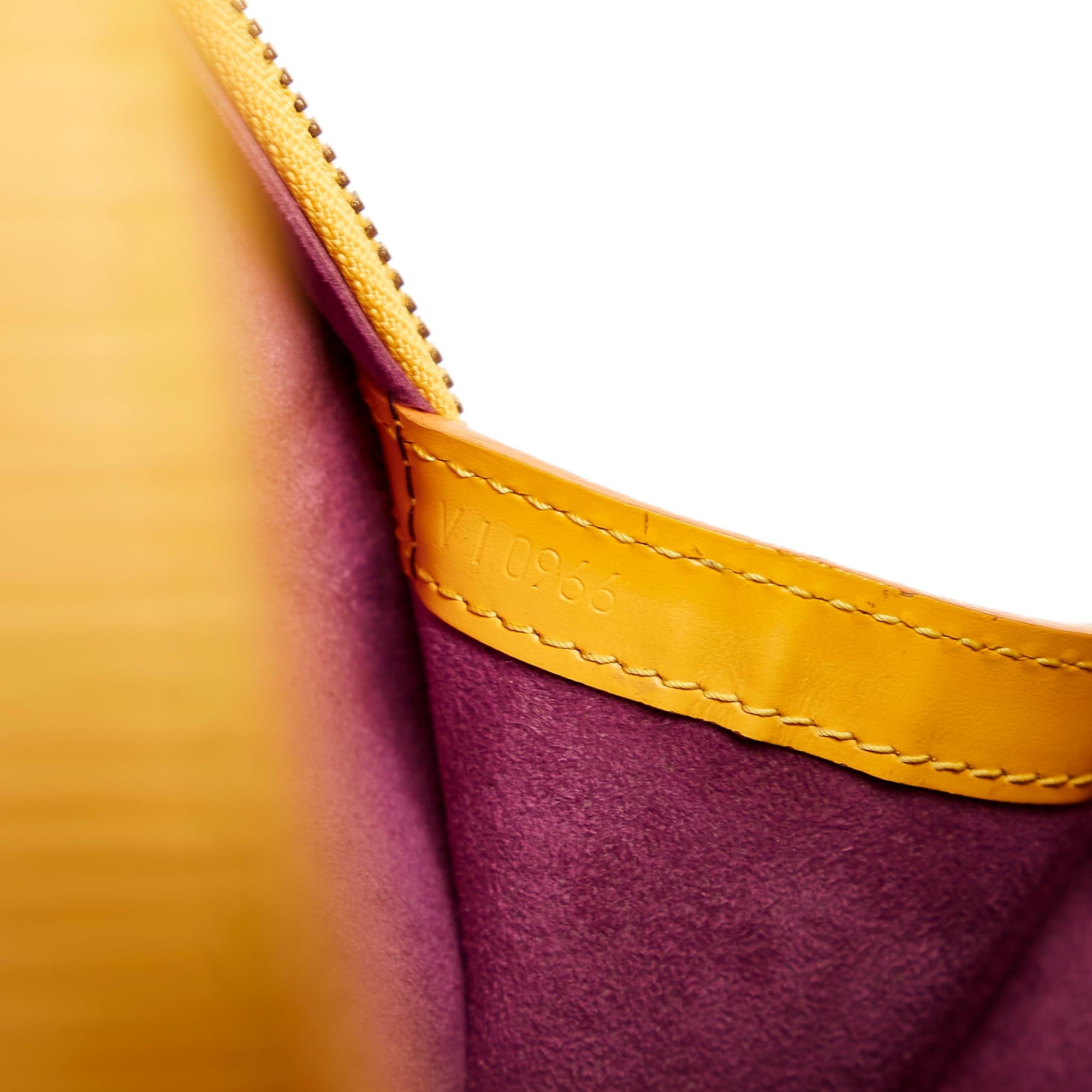 Louis Vuitton Epi Gobelins (SHG-29225)