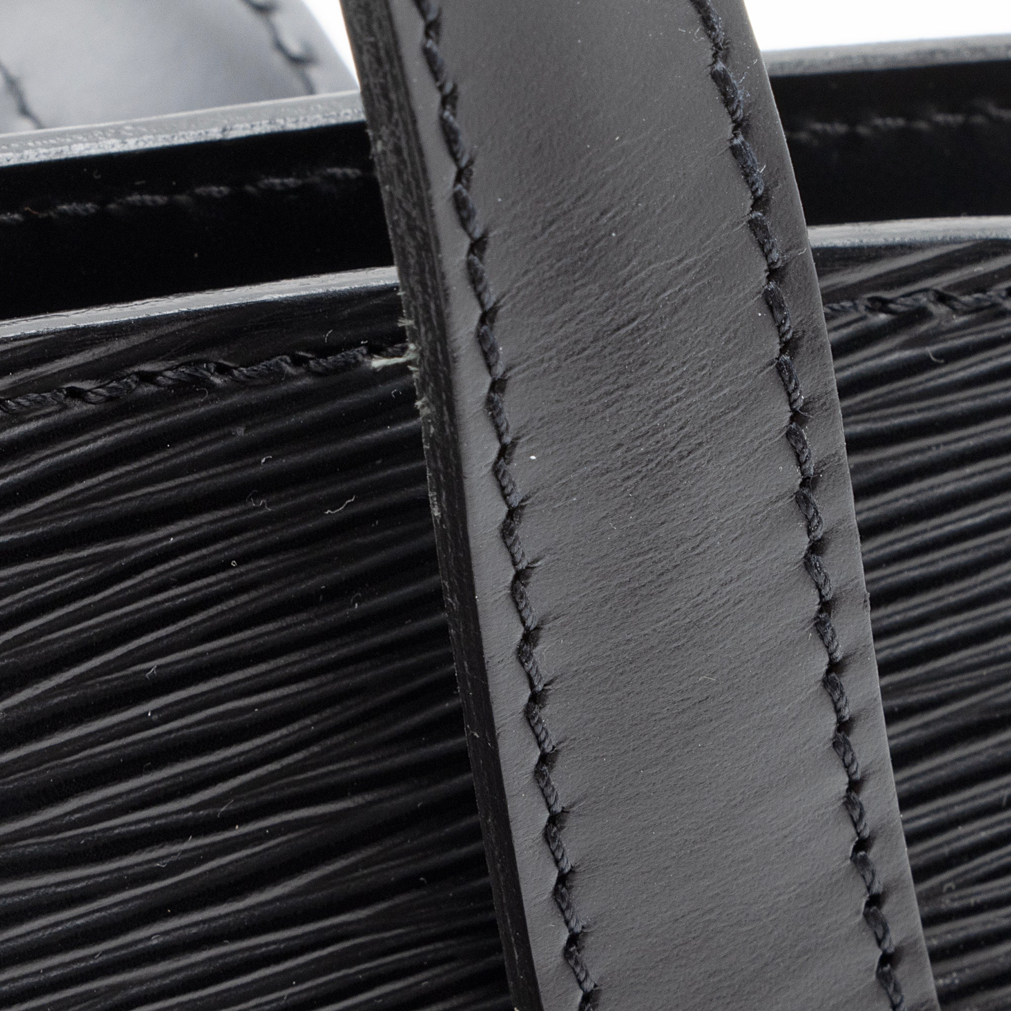 Louis Vuitton Epi Leather St. Jacques PM Shoulder Bag (SHF-wpcNs3)