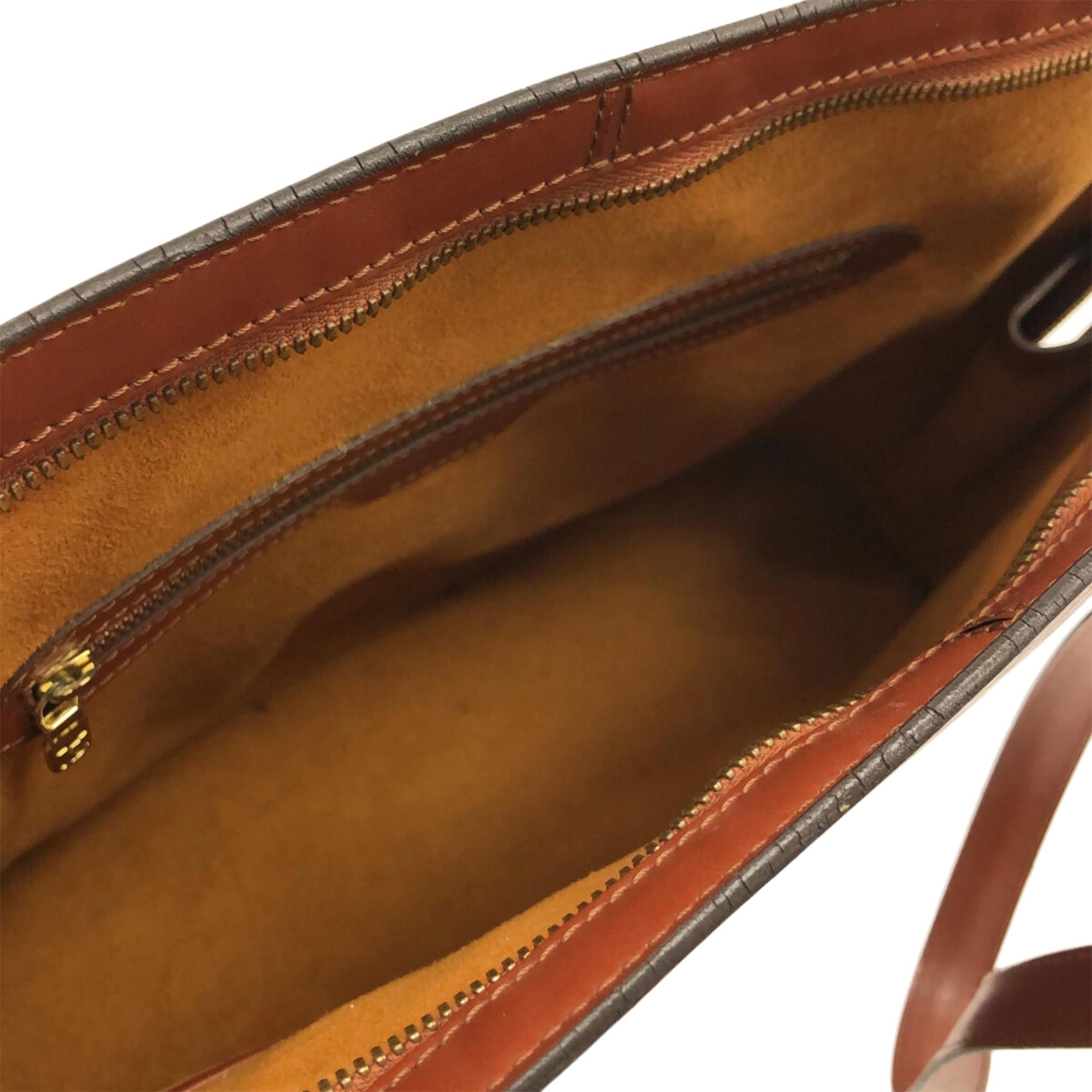 Louis Vuitton Epi Lussac (SHG-kRBY4B)