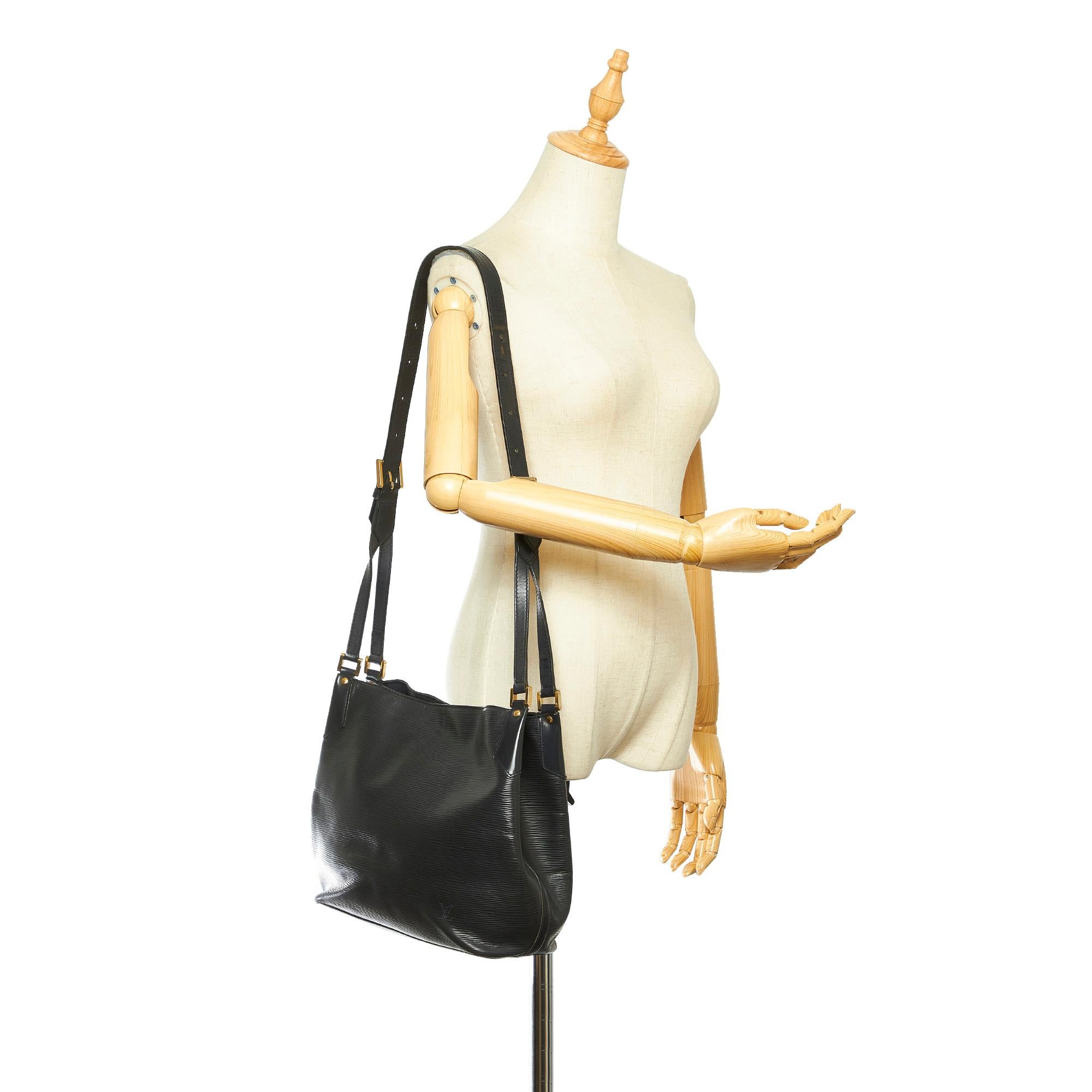 Louis Vuitton Epi Mandara GM (SHG-22329)