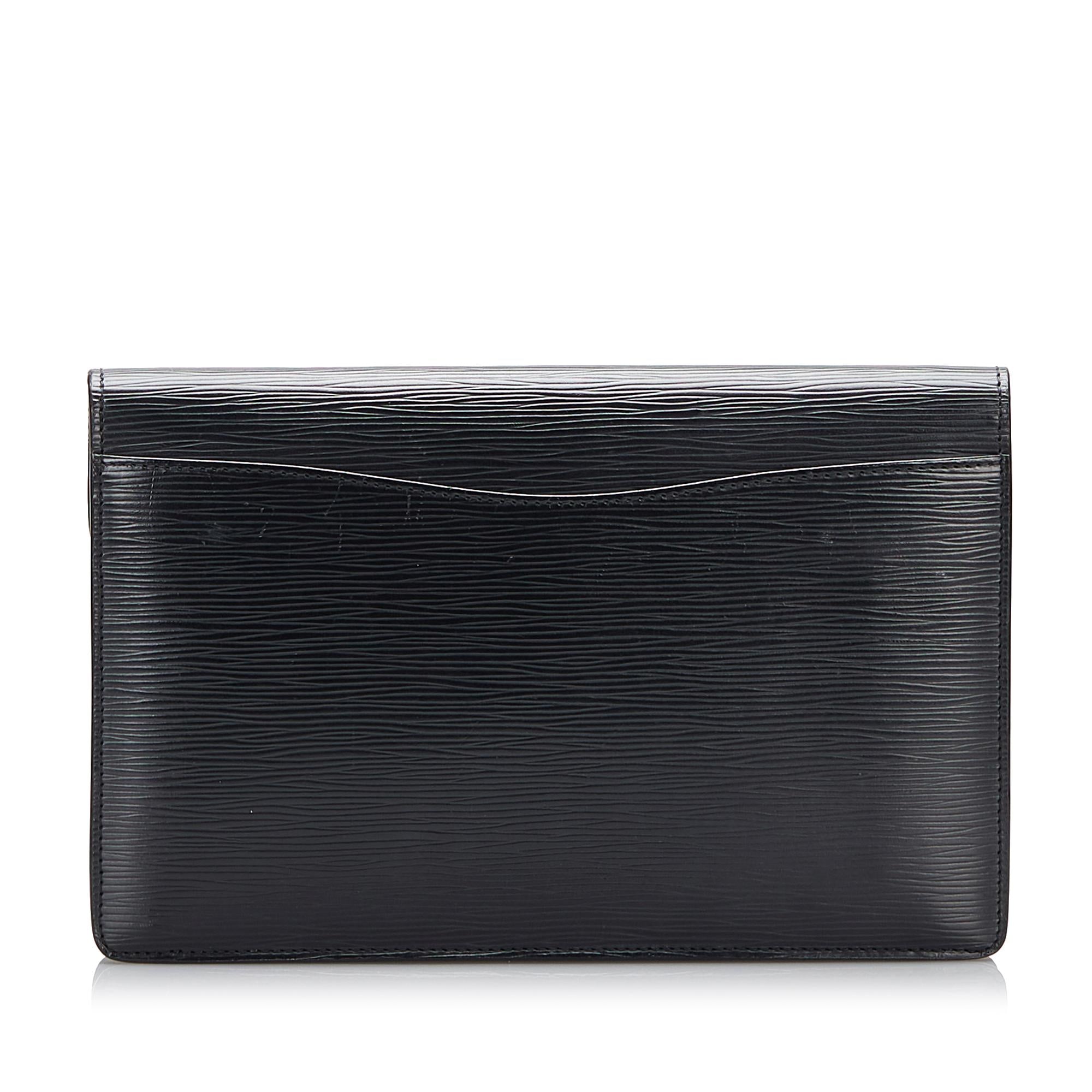 Louis Vuitton Epi Montaigne Clutch (SHG-iTS5fr)