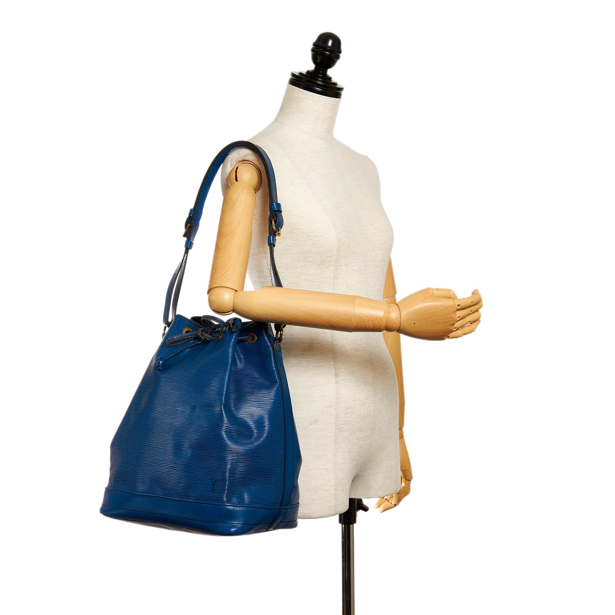 Louis Vuitton Epi Noe (SHG-29277)