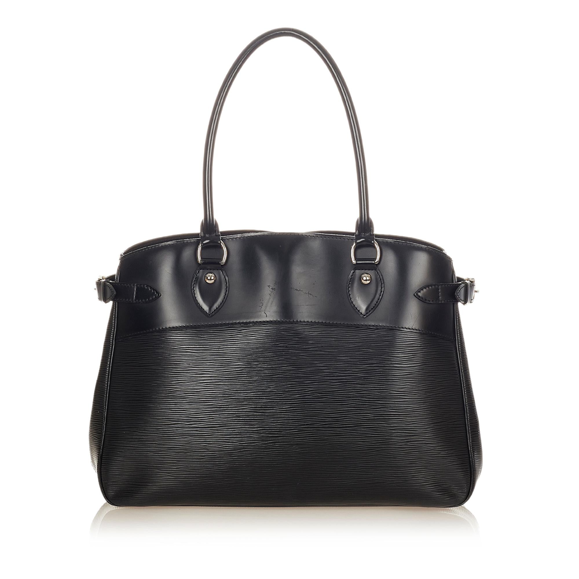 Louis Vuitton Epi Passy PM (SHG-26074)