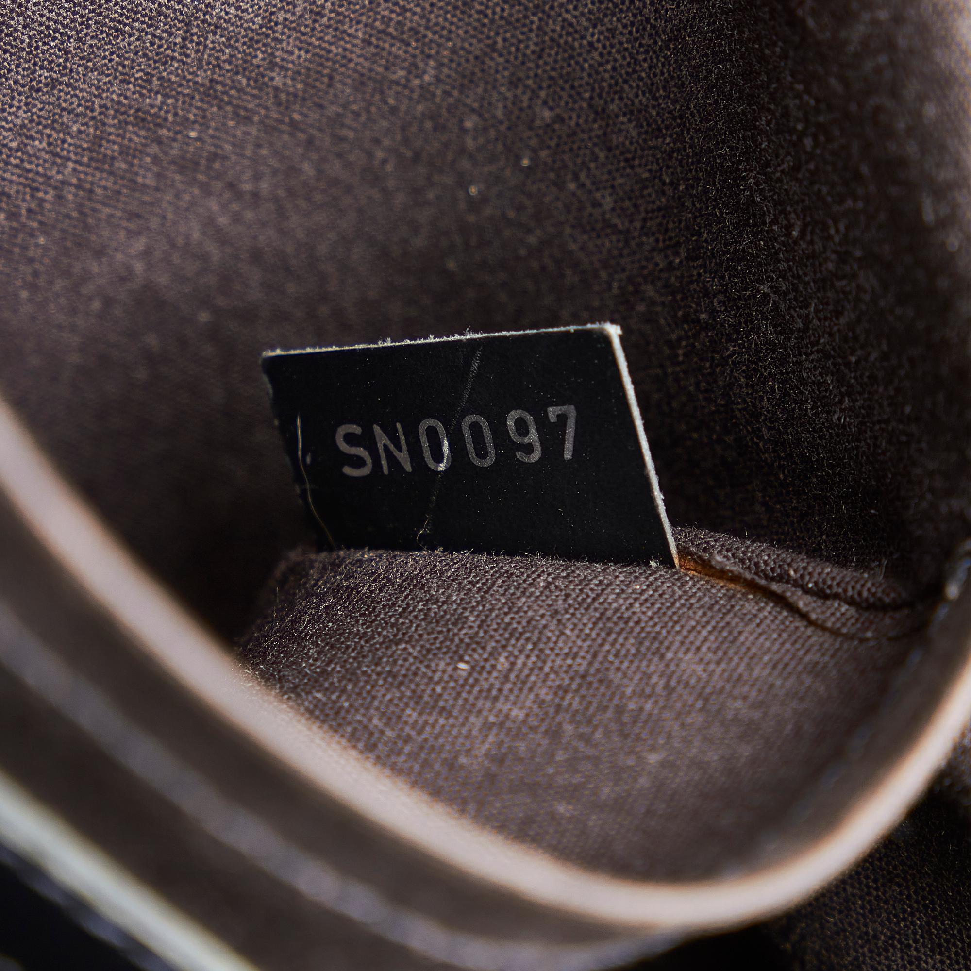 Louis Vuitton Epi Passy PM (SHG-26074)