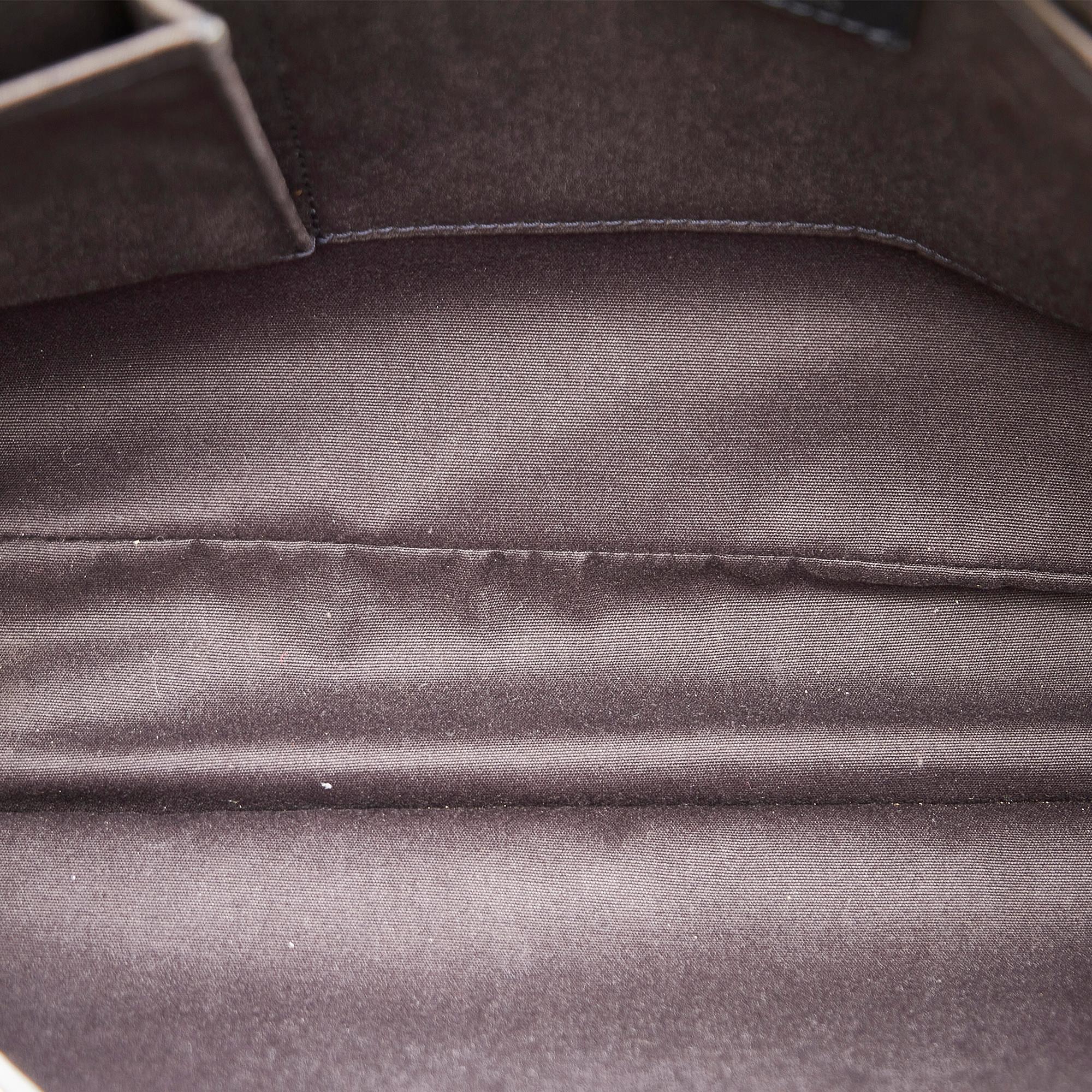 Louis Vuitton Epi Passy PM (SHG-26074)