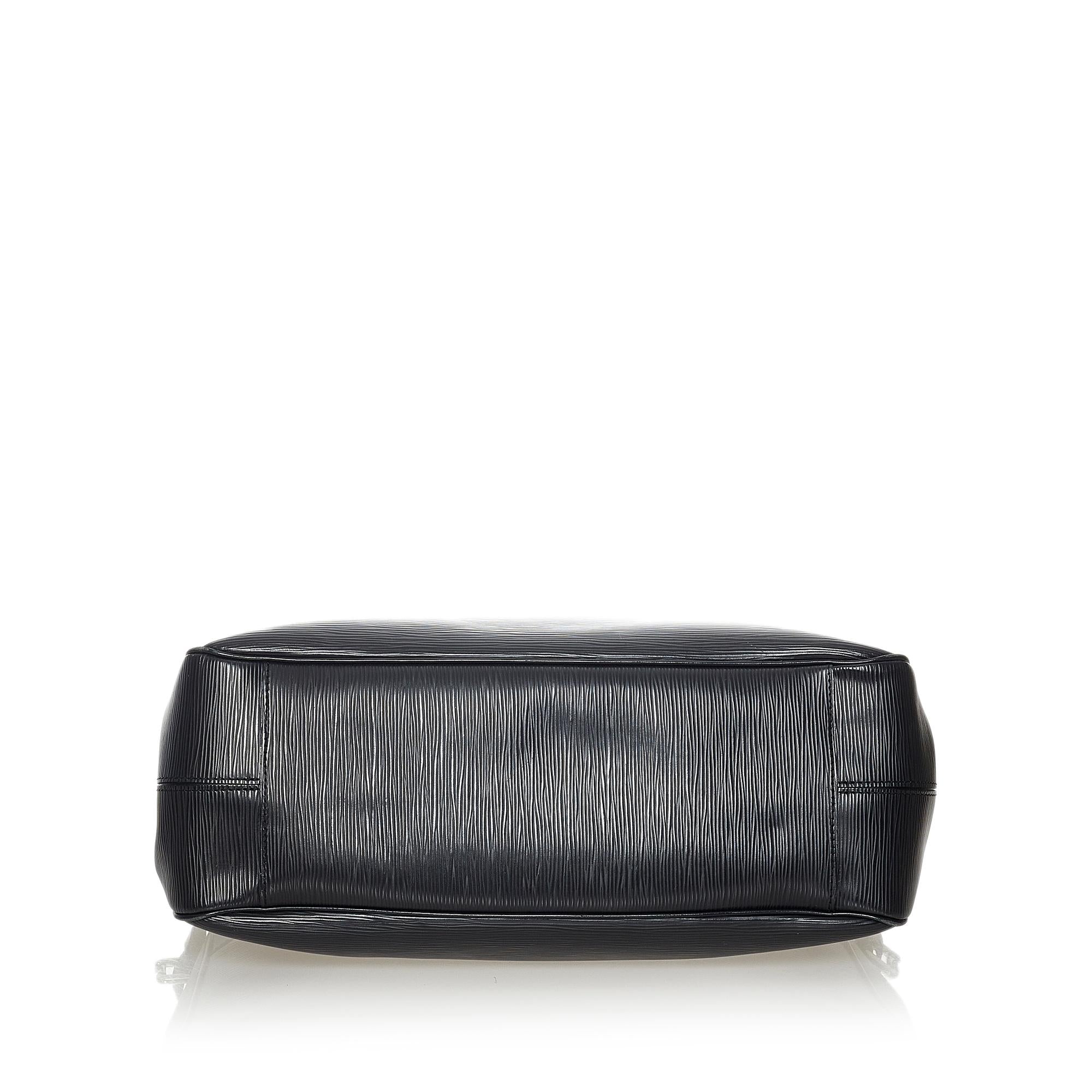 Louis Vuitton Epi Passy PM (SHG-28206)