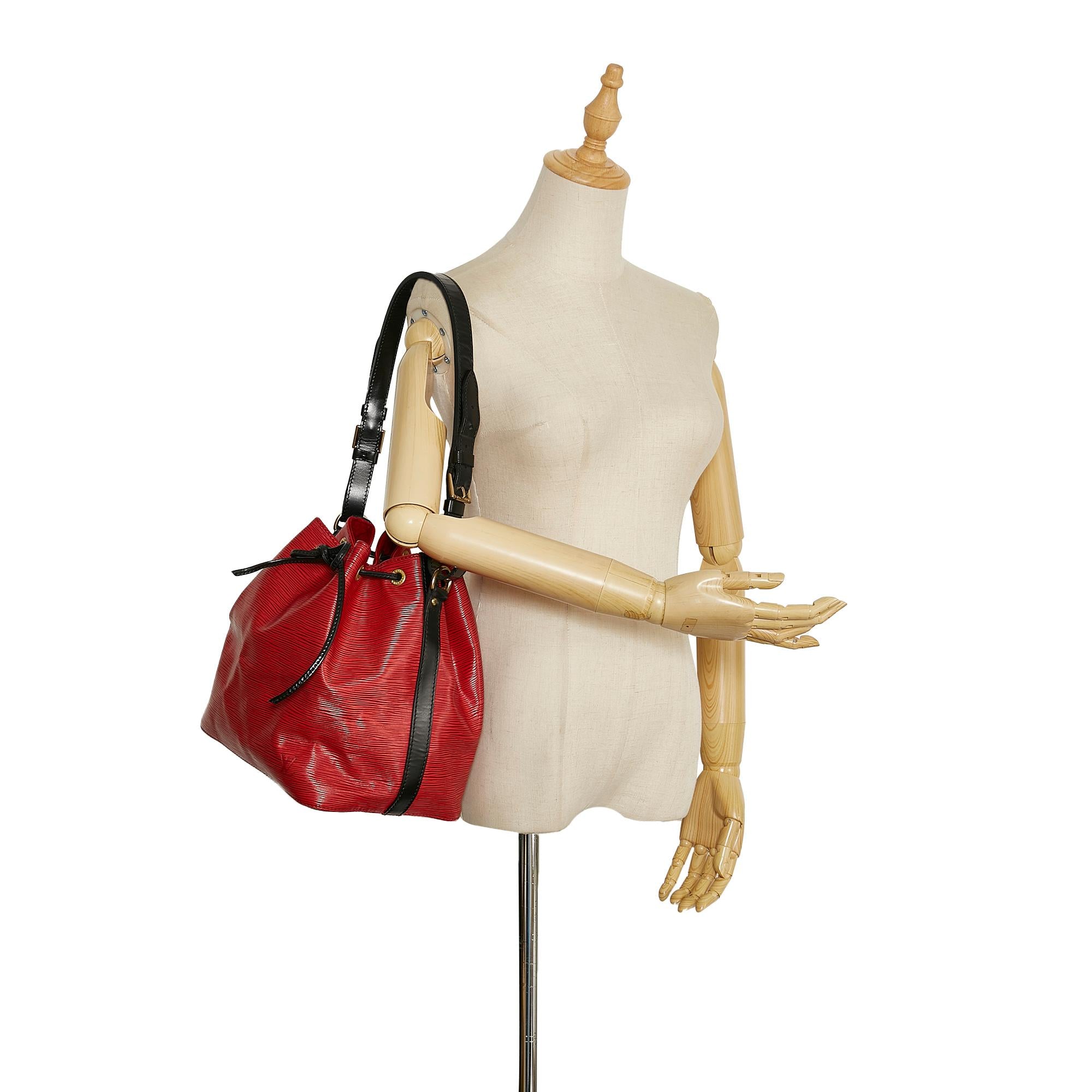 Louis Vuitton Epi Petit Bicolor Noe (SHG-ZLtvpl)