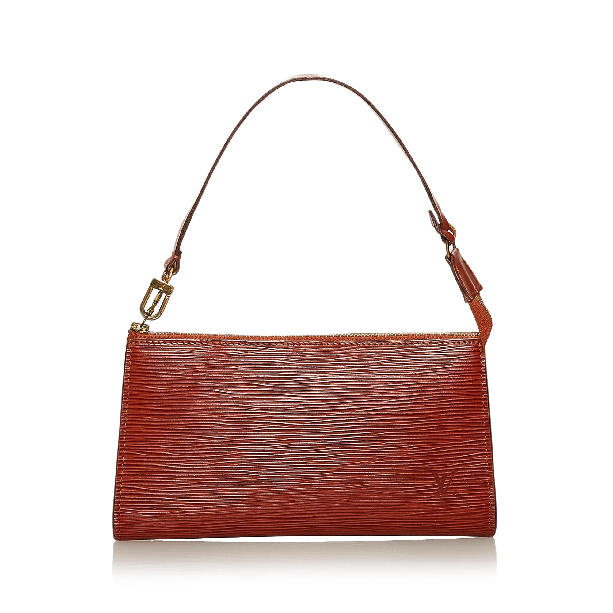 Louis Vuitton Epi Pochette Accessoires (SHG-28790)