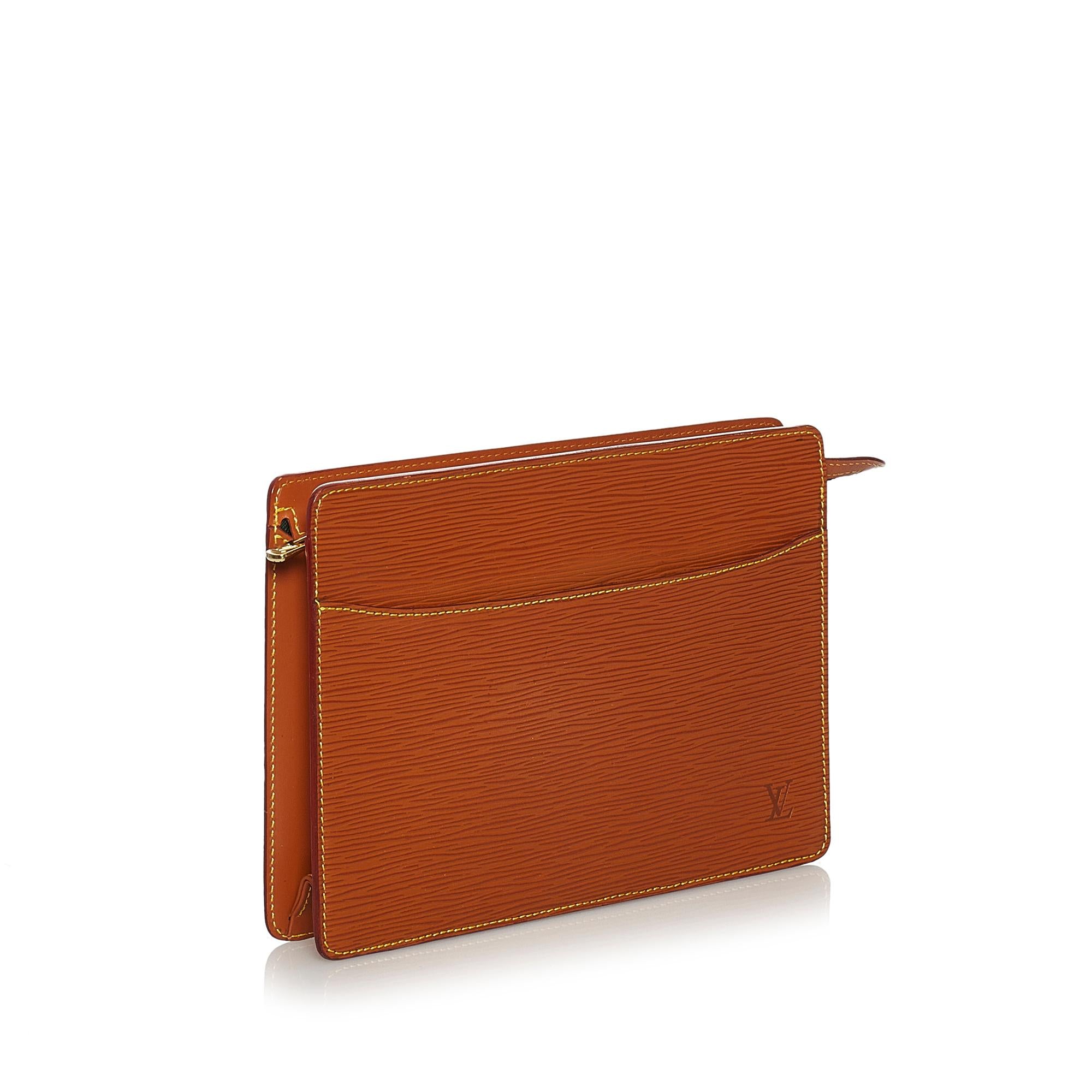 Louis Vuitton Epi Pochette Homme (SHG-30663)