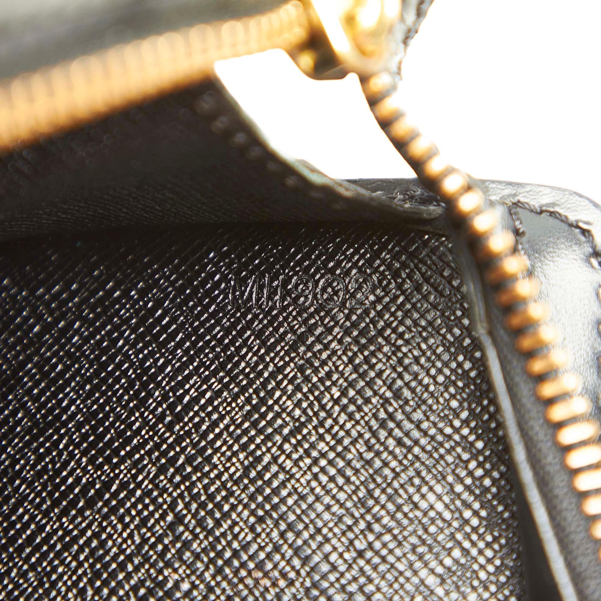 Louis Vuitton Epi Pochette Homme (SHG-31670)