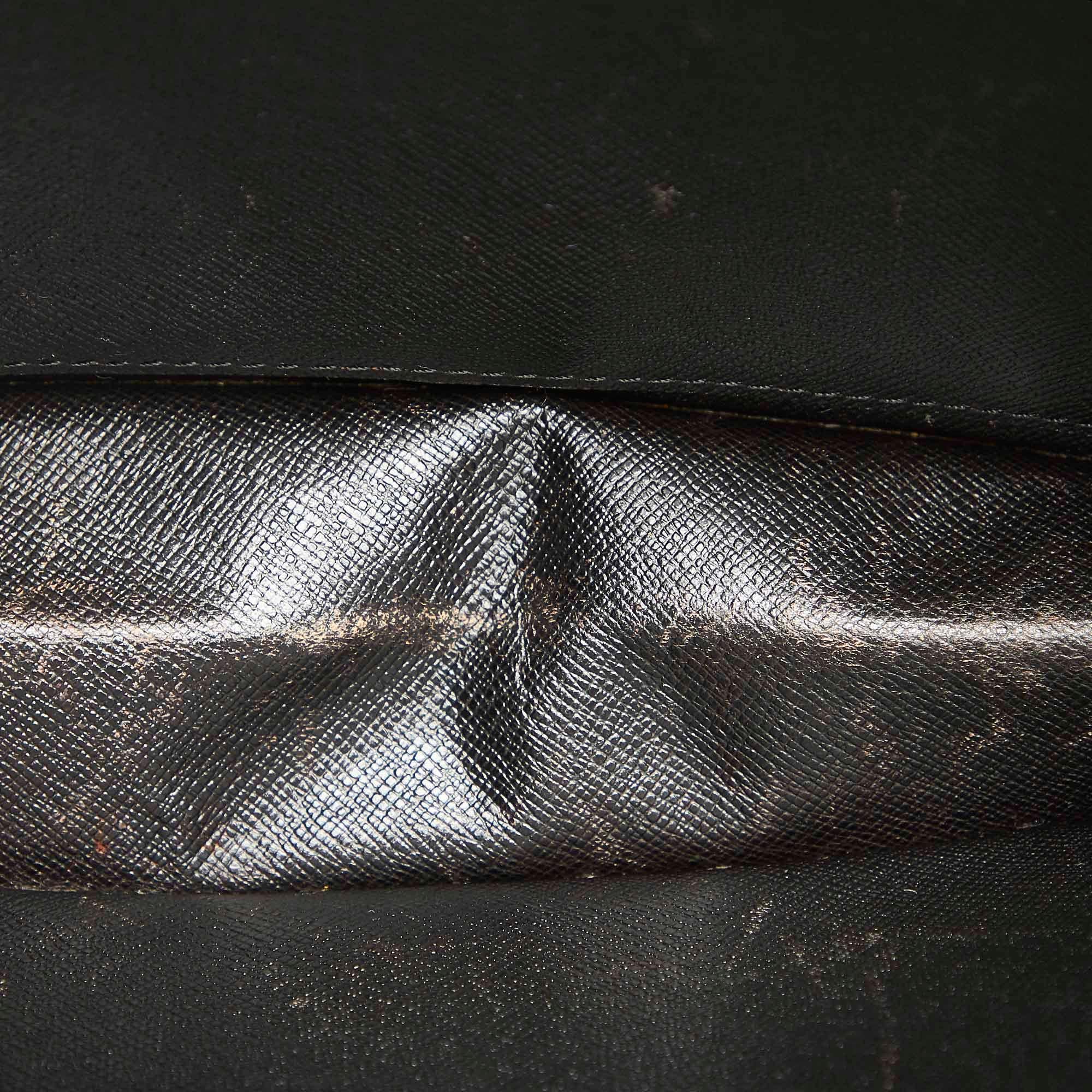 Louis Vuitton Epi Pochette Homme (SHG-31670)