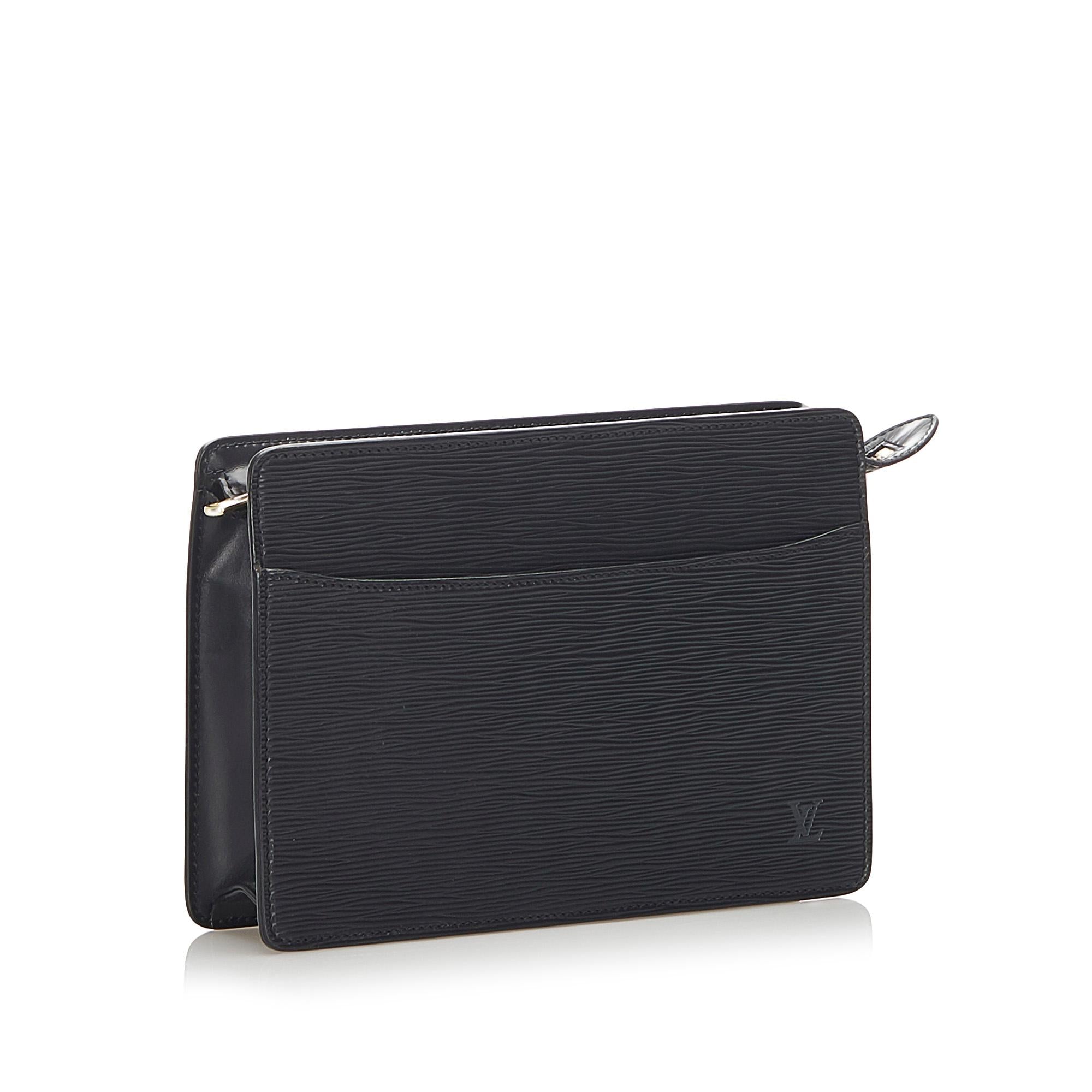 Louis Vuitton Epi Pochette Homme (SHG-31670)