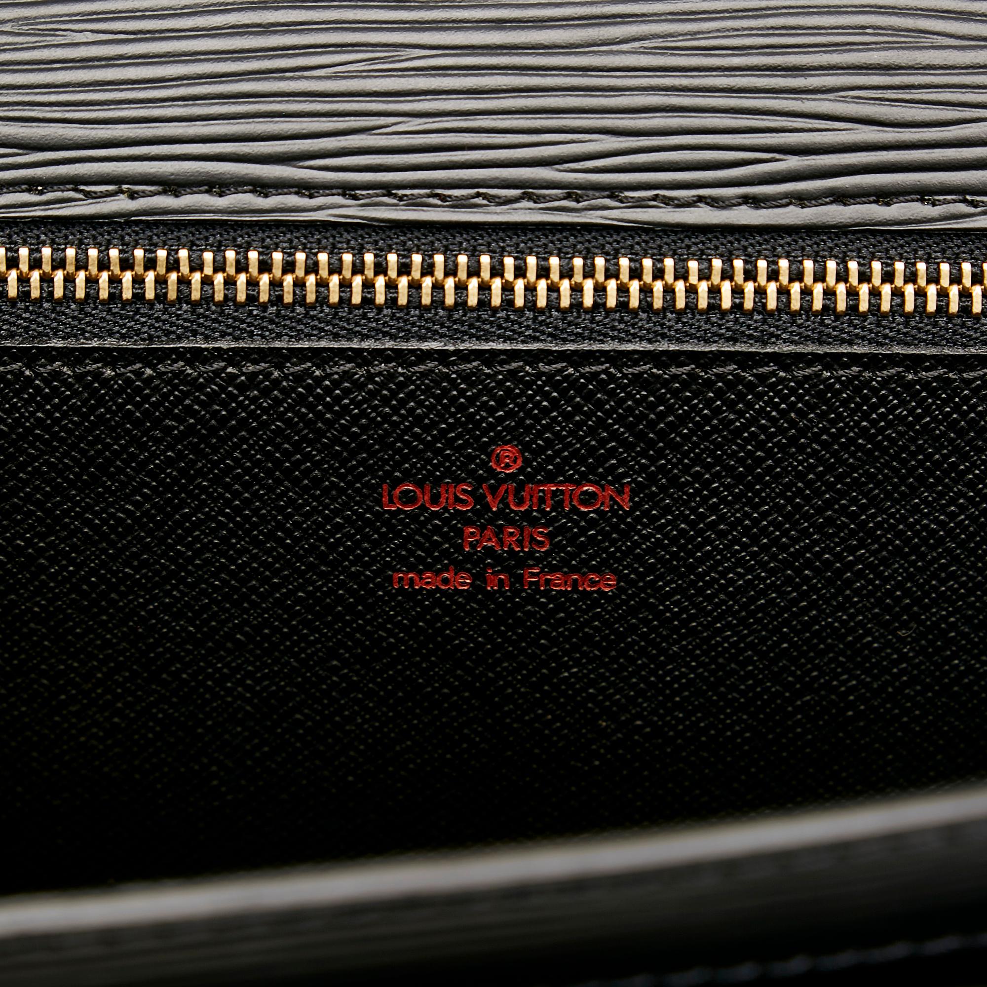 Louis Vuitton Epi Pochette Sellier Dragonne (SHG-7BXL7J)