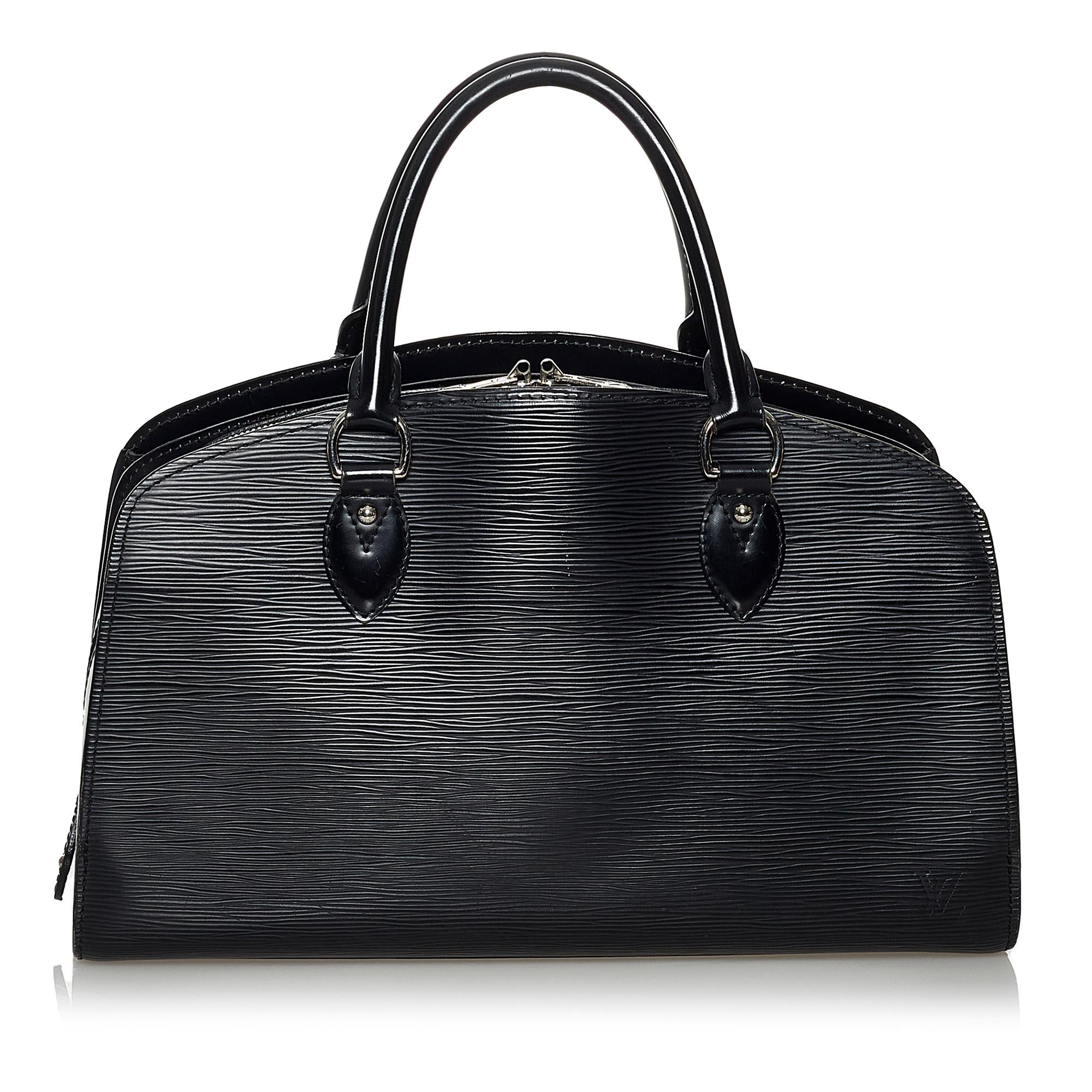 Louis Vuitton Epi Pont Neuf PM (SHG-28274)