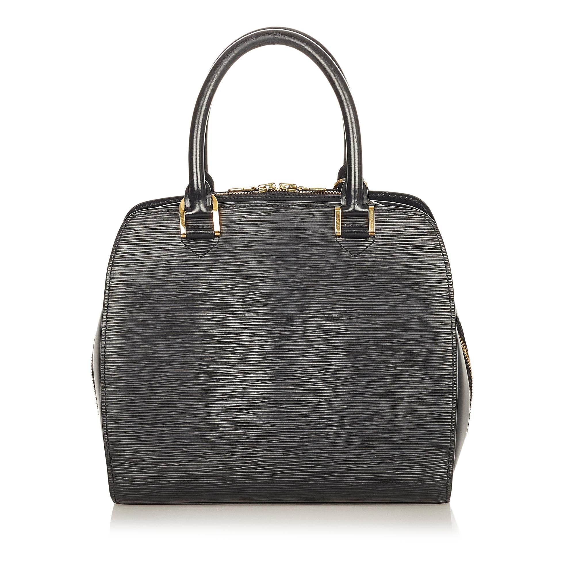 Louis Vuitton Epi Pont Neuf (SHG-24978)