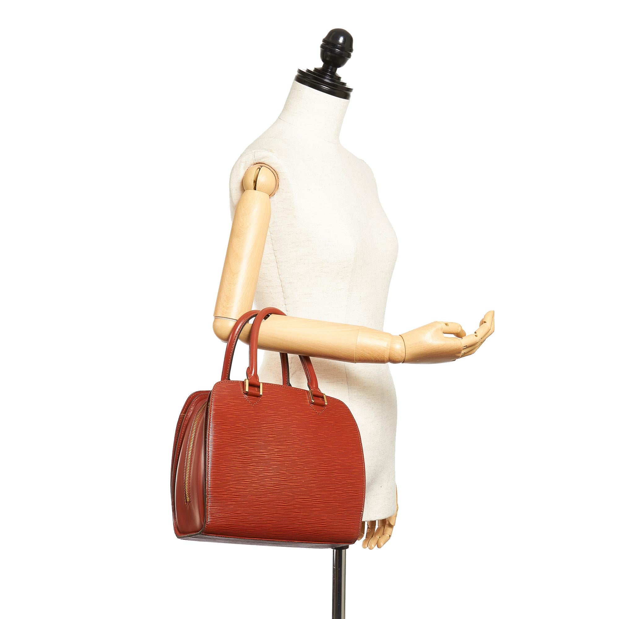 Louis Vuitton Epi Pont Neuf (SHG-27713)