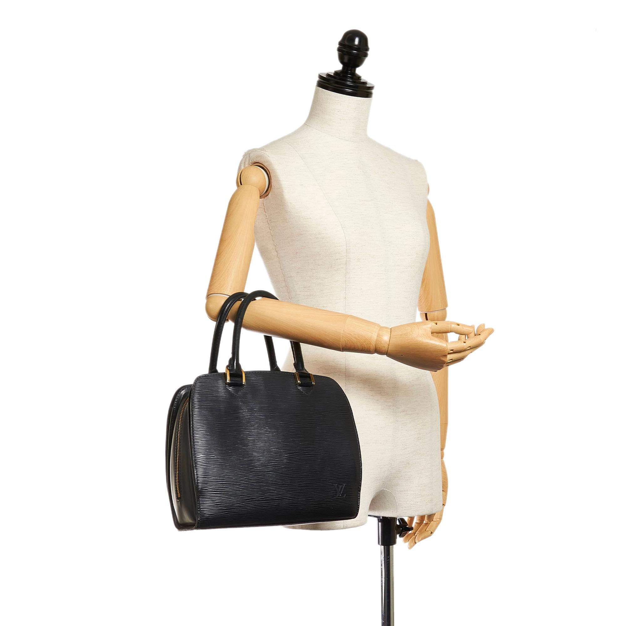 Louis Vuitton Epi Pont Neuf (SHG-28495)