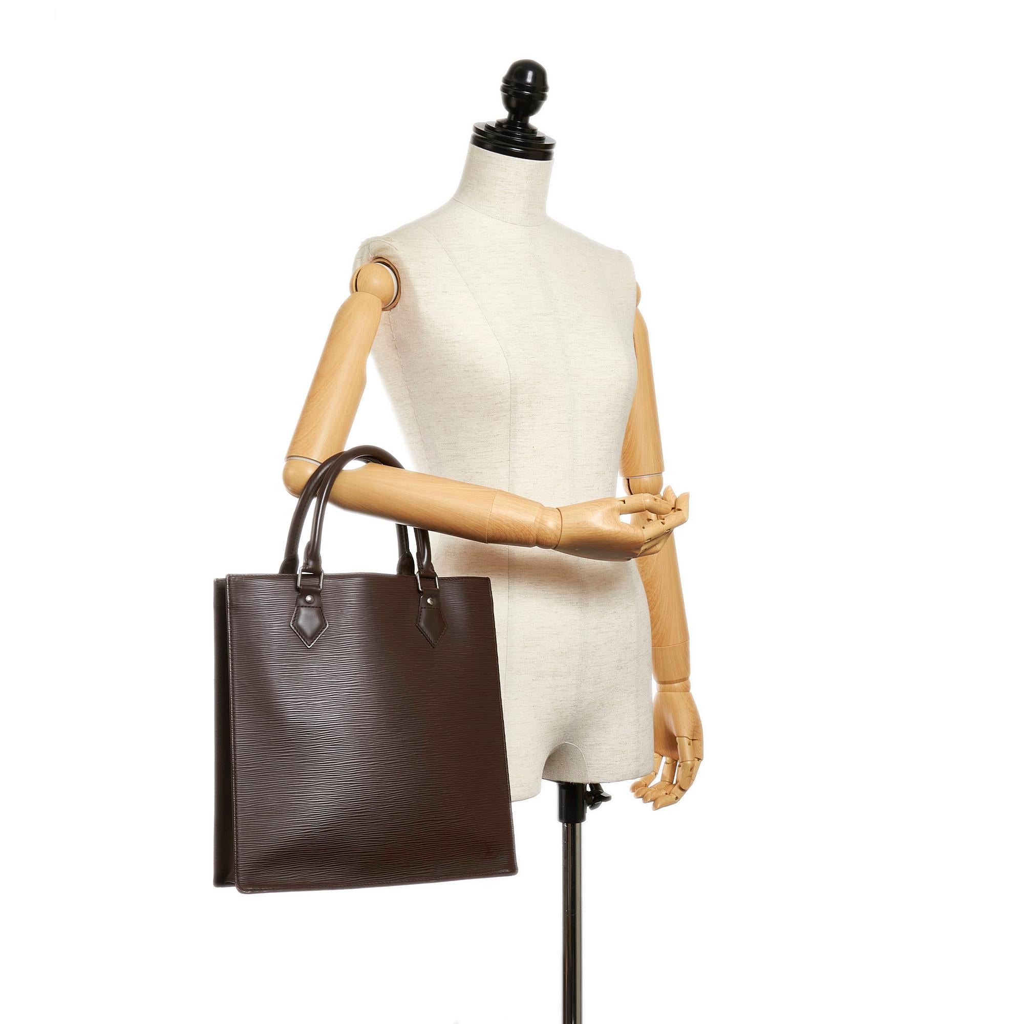 Louis Vuitton Epi Sac Plat PM (SHG-37401)