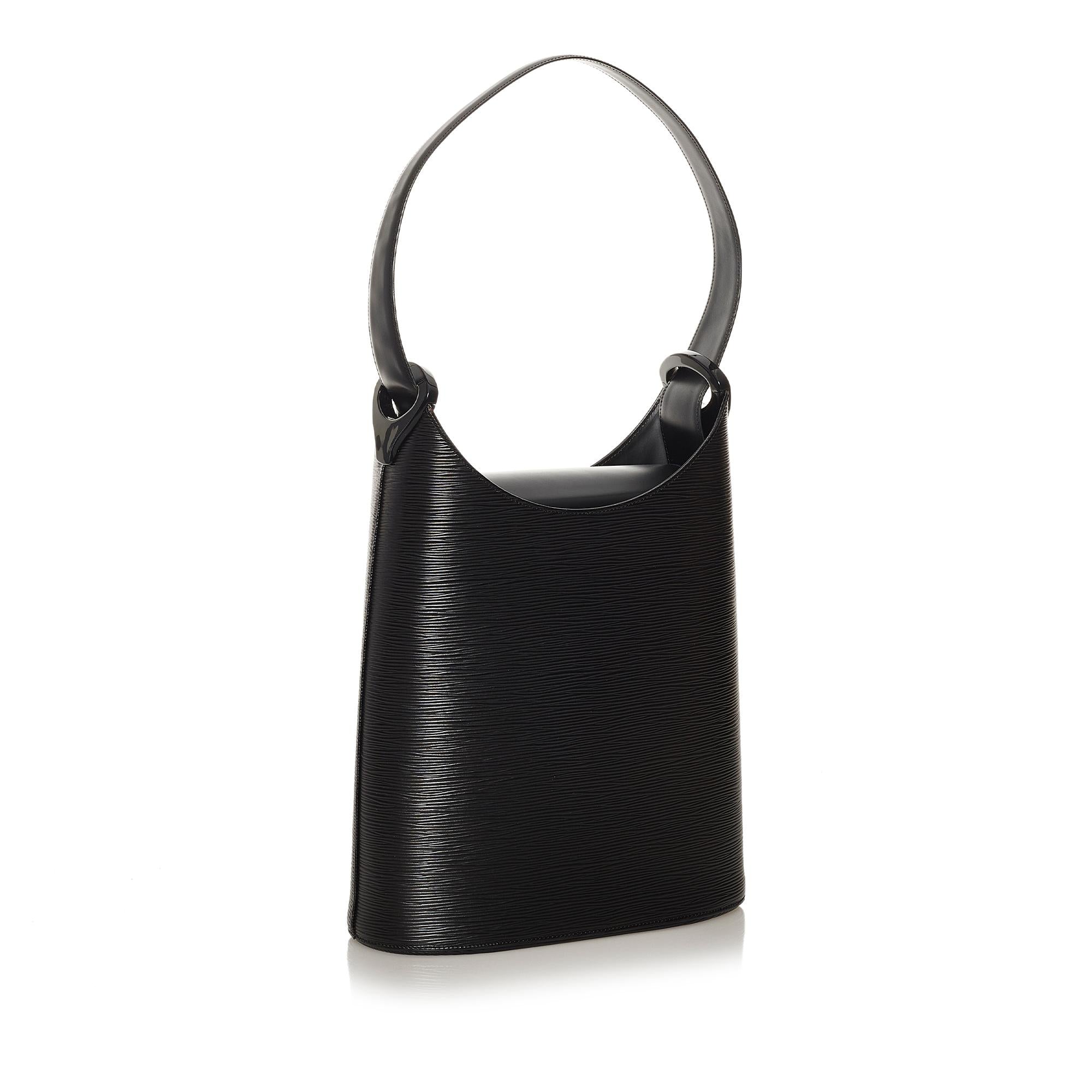 Louis Vuitton Epi Sac Verseau (SHG-28347)