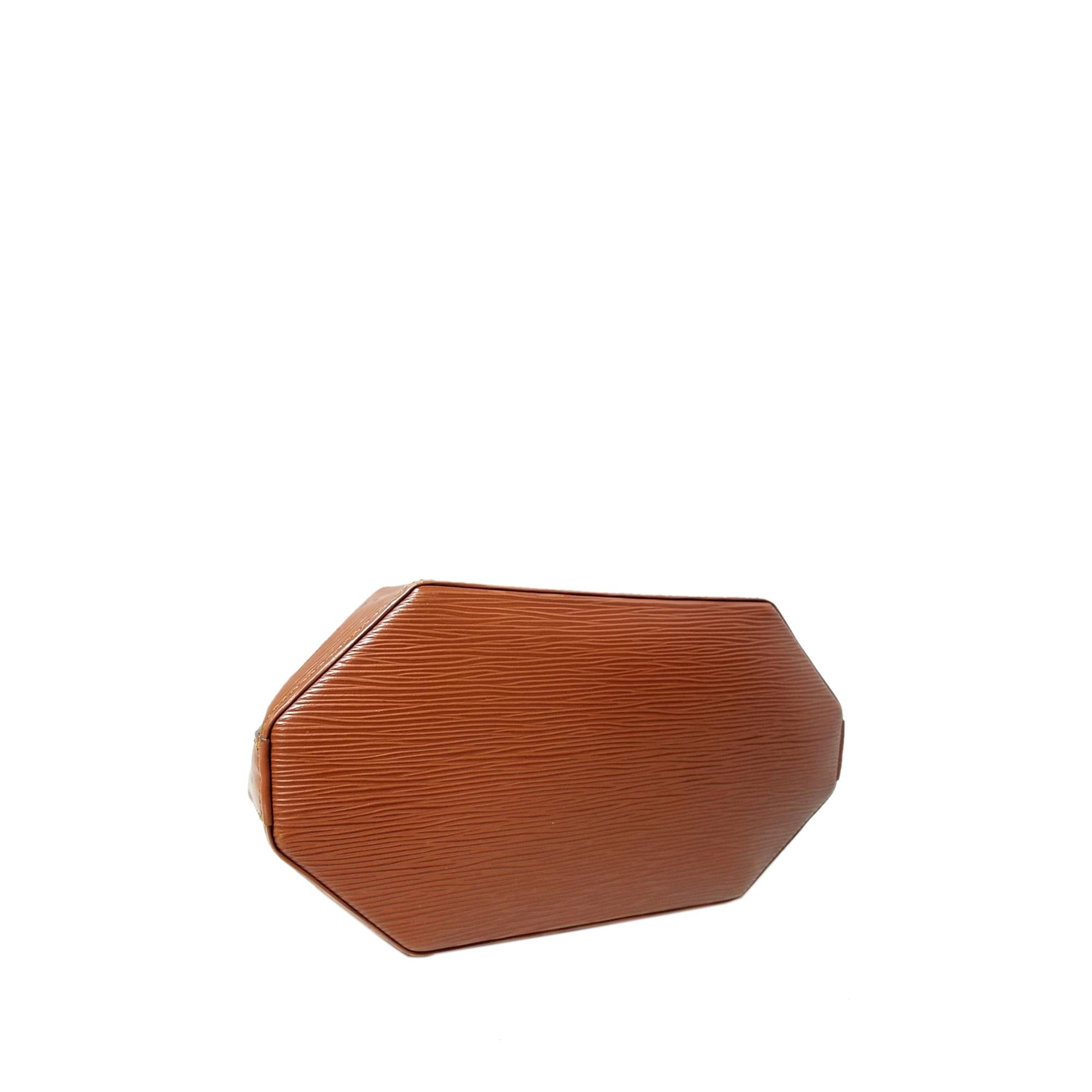 Louis Vuitton Epi Sac dEpaule (SHG-28269)