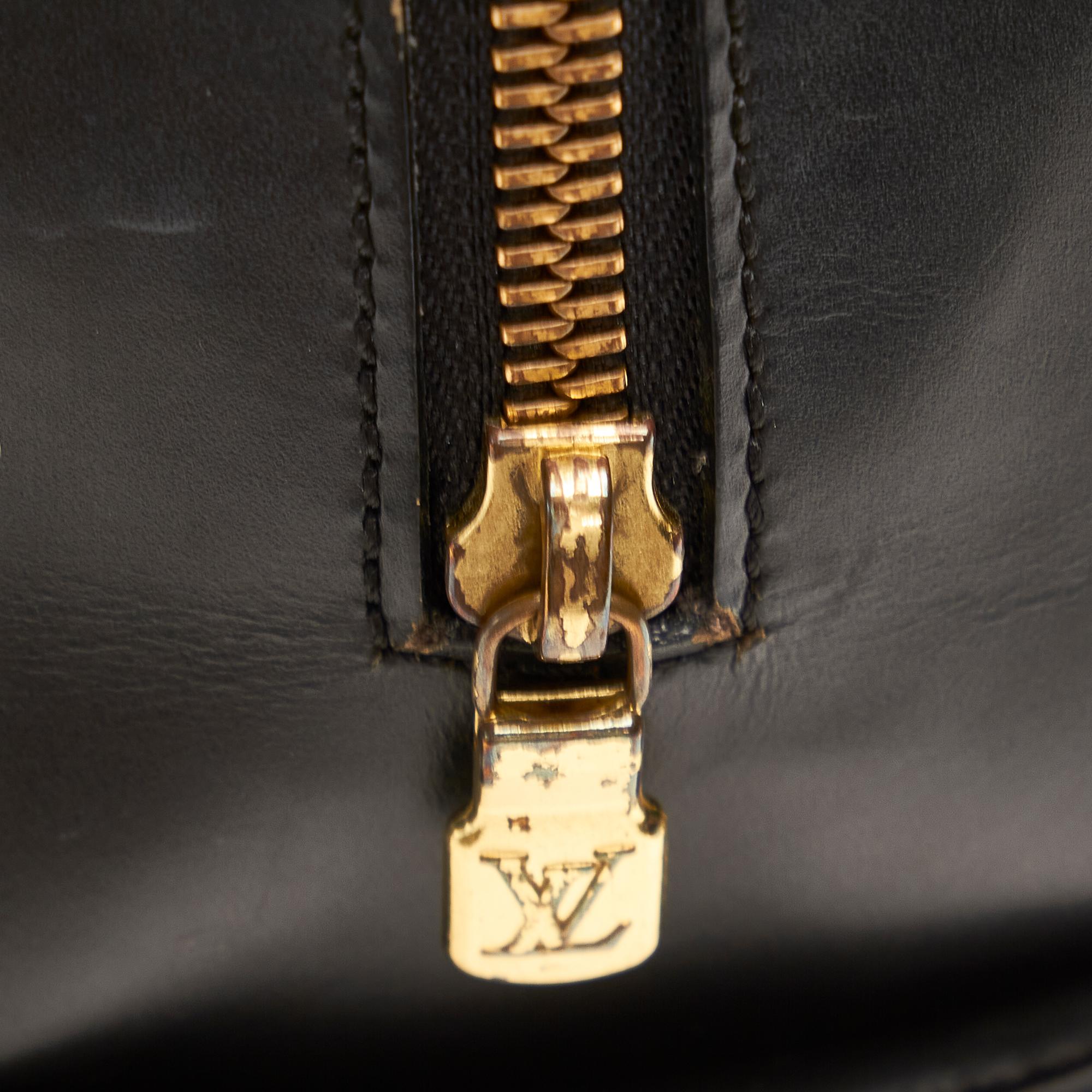 Louis Vuitton Epi Soufflot (SHG-24484)