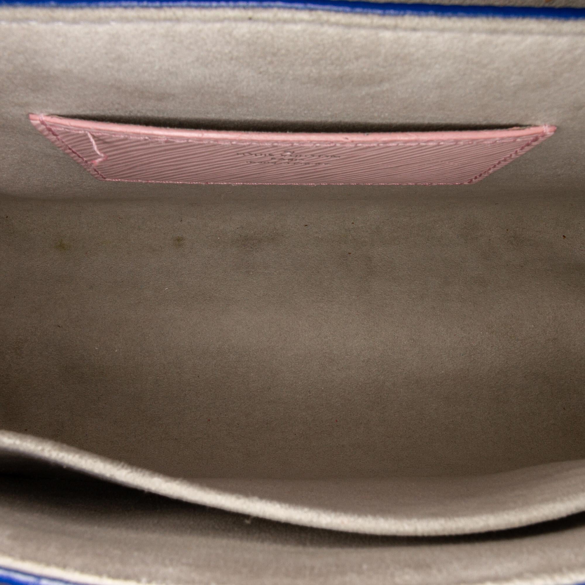 Louis Vuitton Epi Twist MM (SHG-37676)