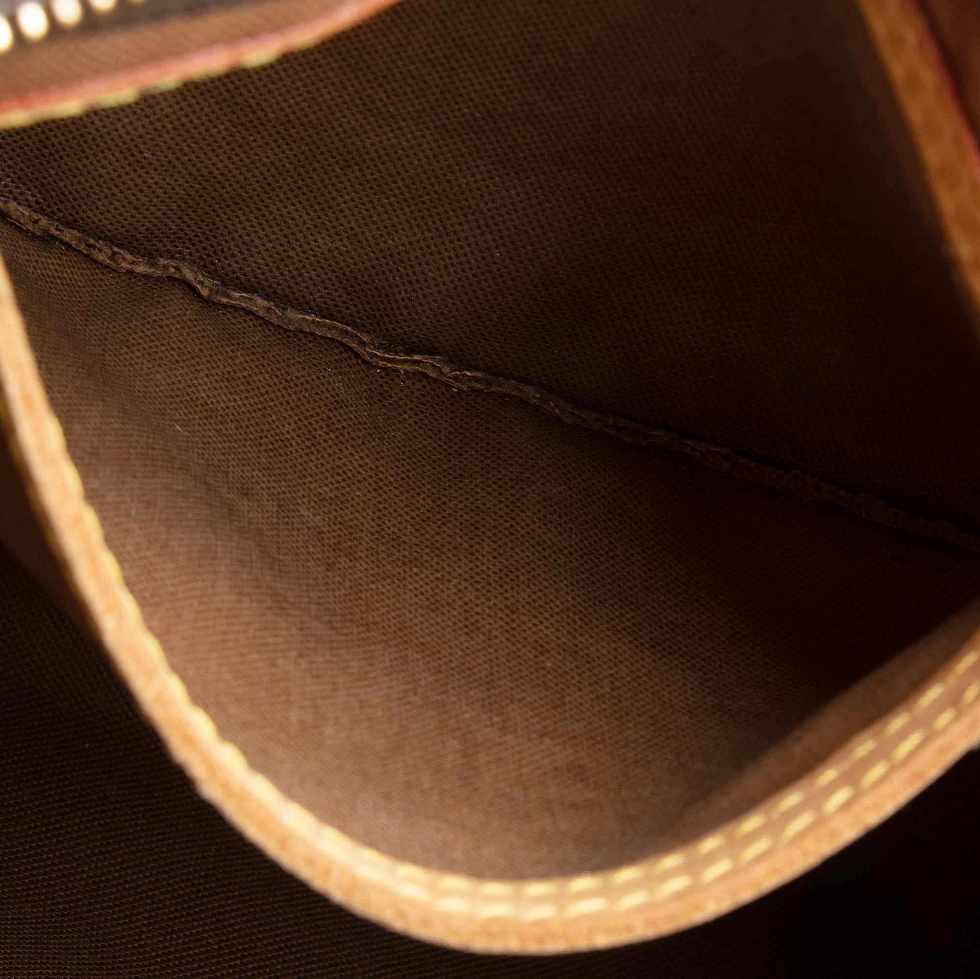 Louis Vuitton Limited Edition Cerises Speedy 25 Satchel (SHF-22619)